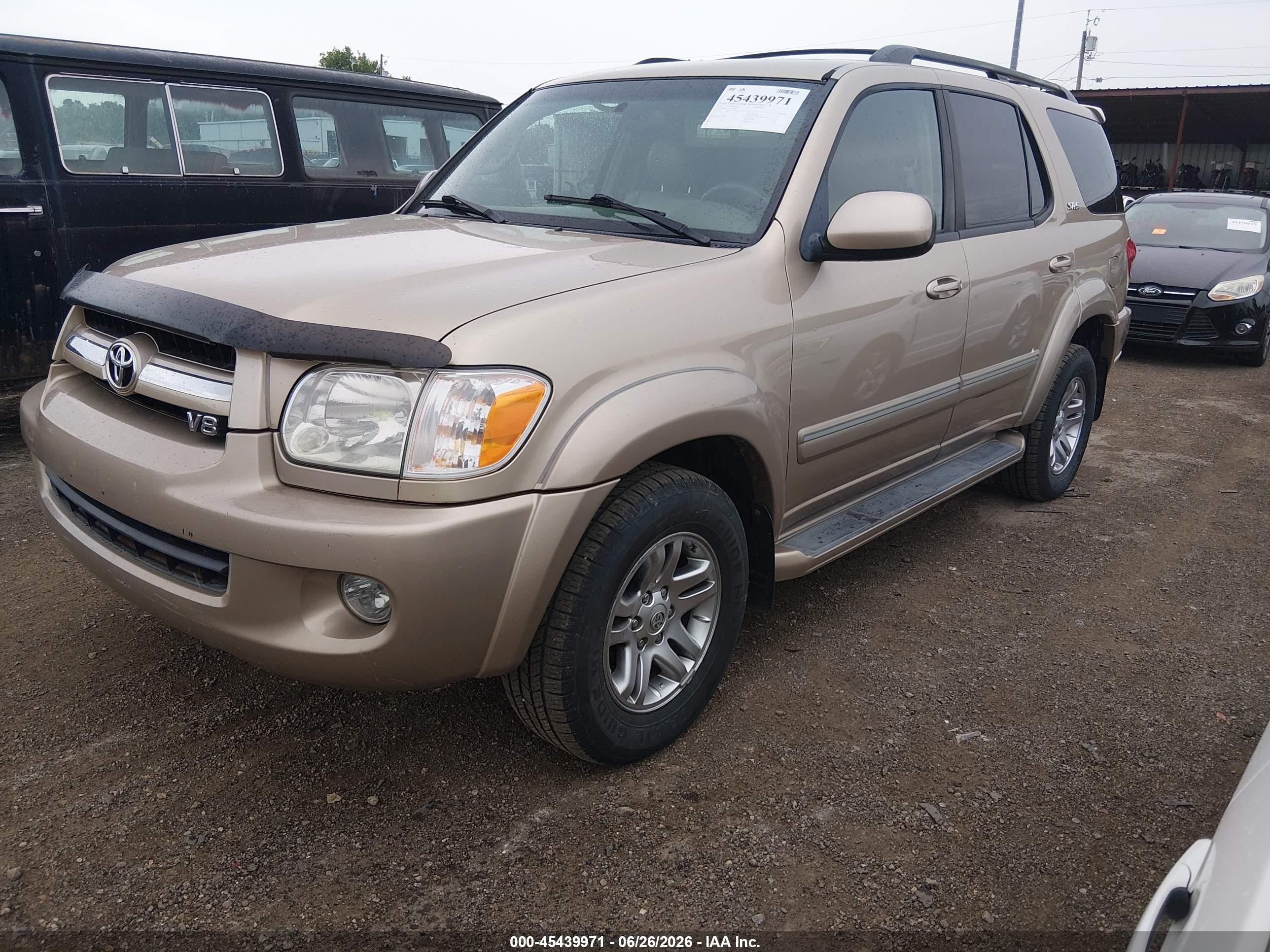 2005 Toyota Sequoia Sr5 V8 Beige vin: 5TDBT44A15S240611