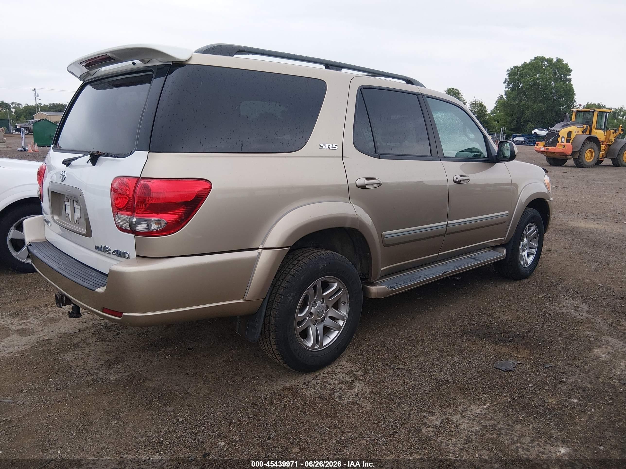 2005 Toyota Sequoia Sr5 V8 Beige vin: 5TDBT44A15S240611