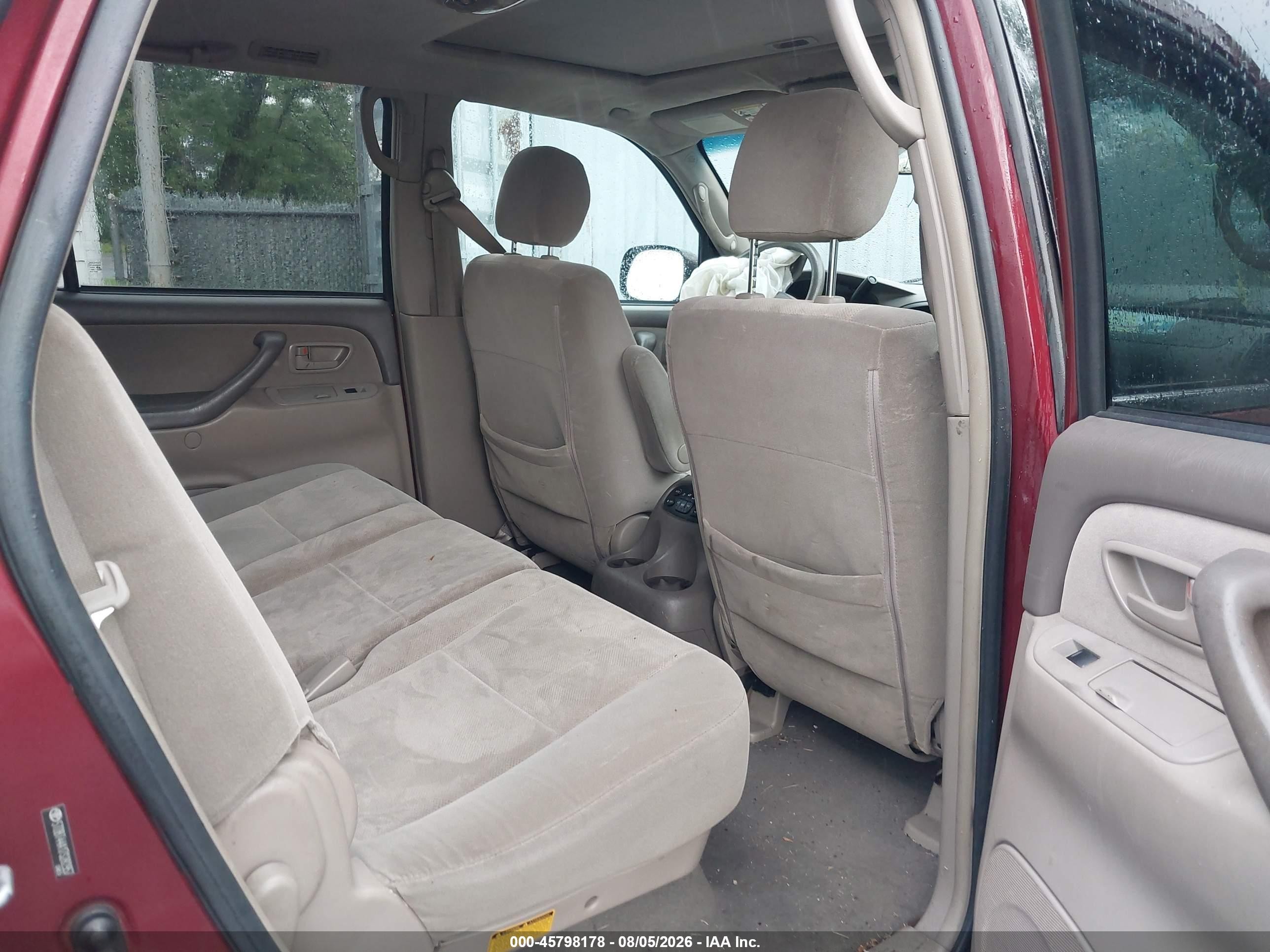 2007 Toyota Sequoia Sr5 Red vin: 5TDBT44A17S282957