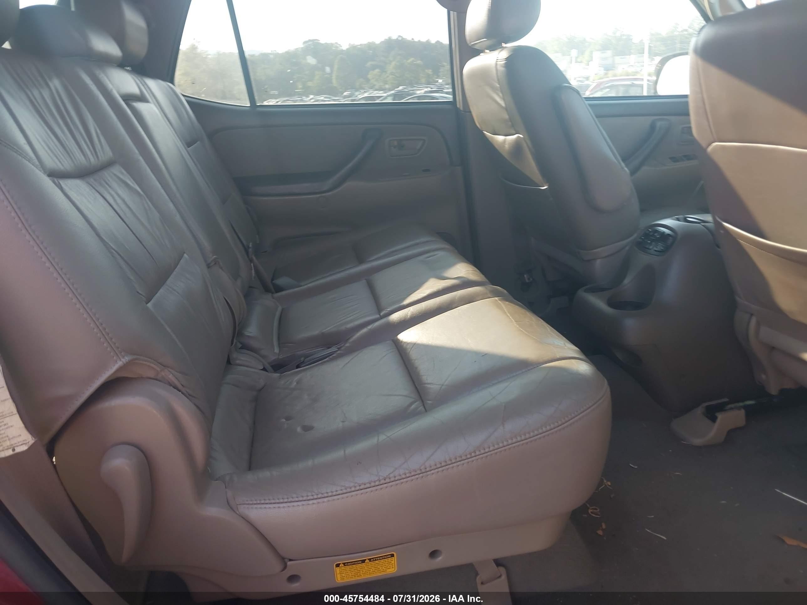 2001 Toyota Sequoia Sr5 V8 Red vin: 5TDBT44A21S050052