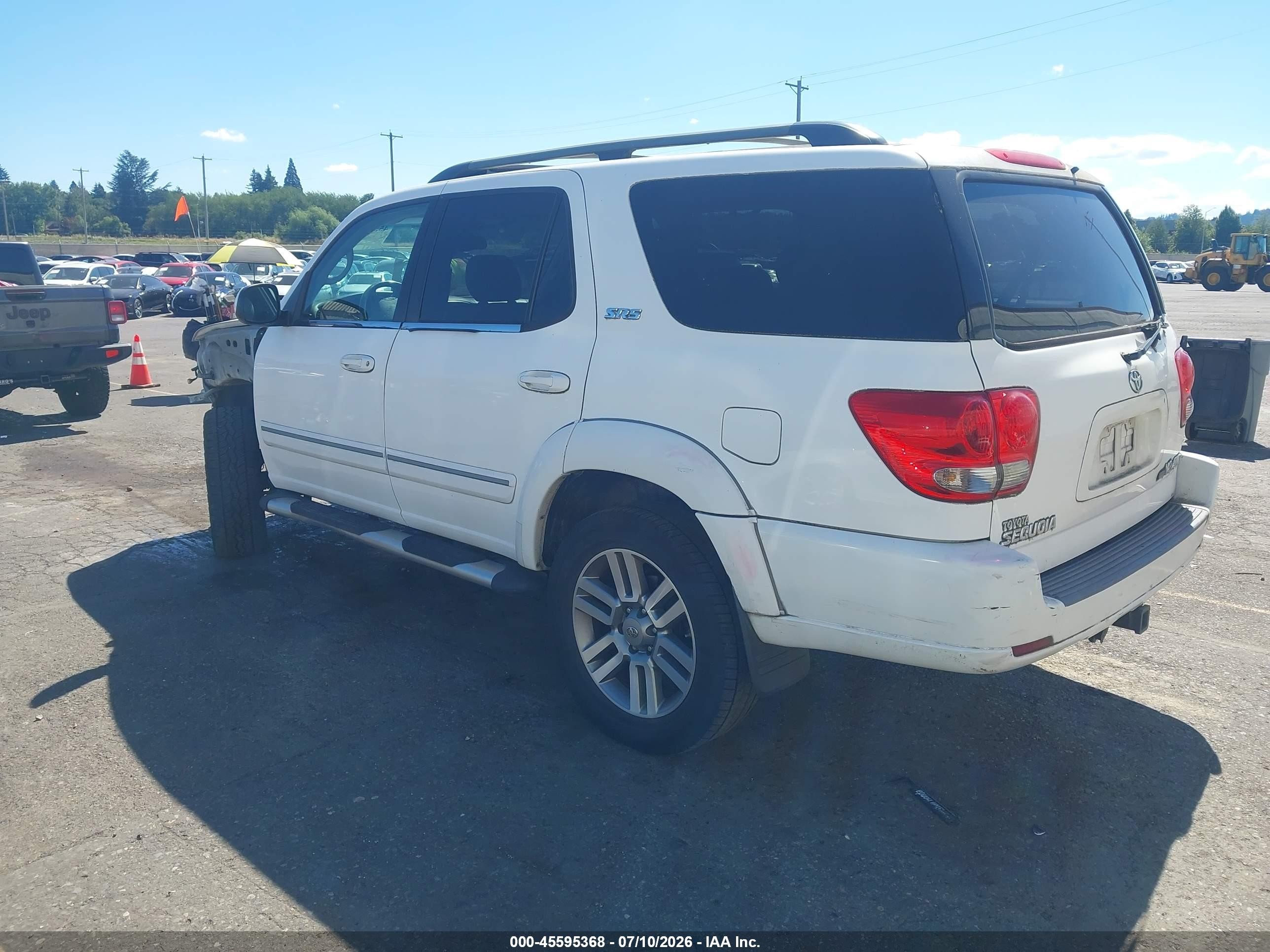 2005 Toyota Sequoia Sr5 V8 White vin: 5TDBT44A25S241816