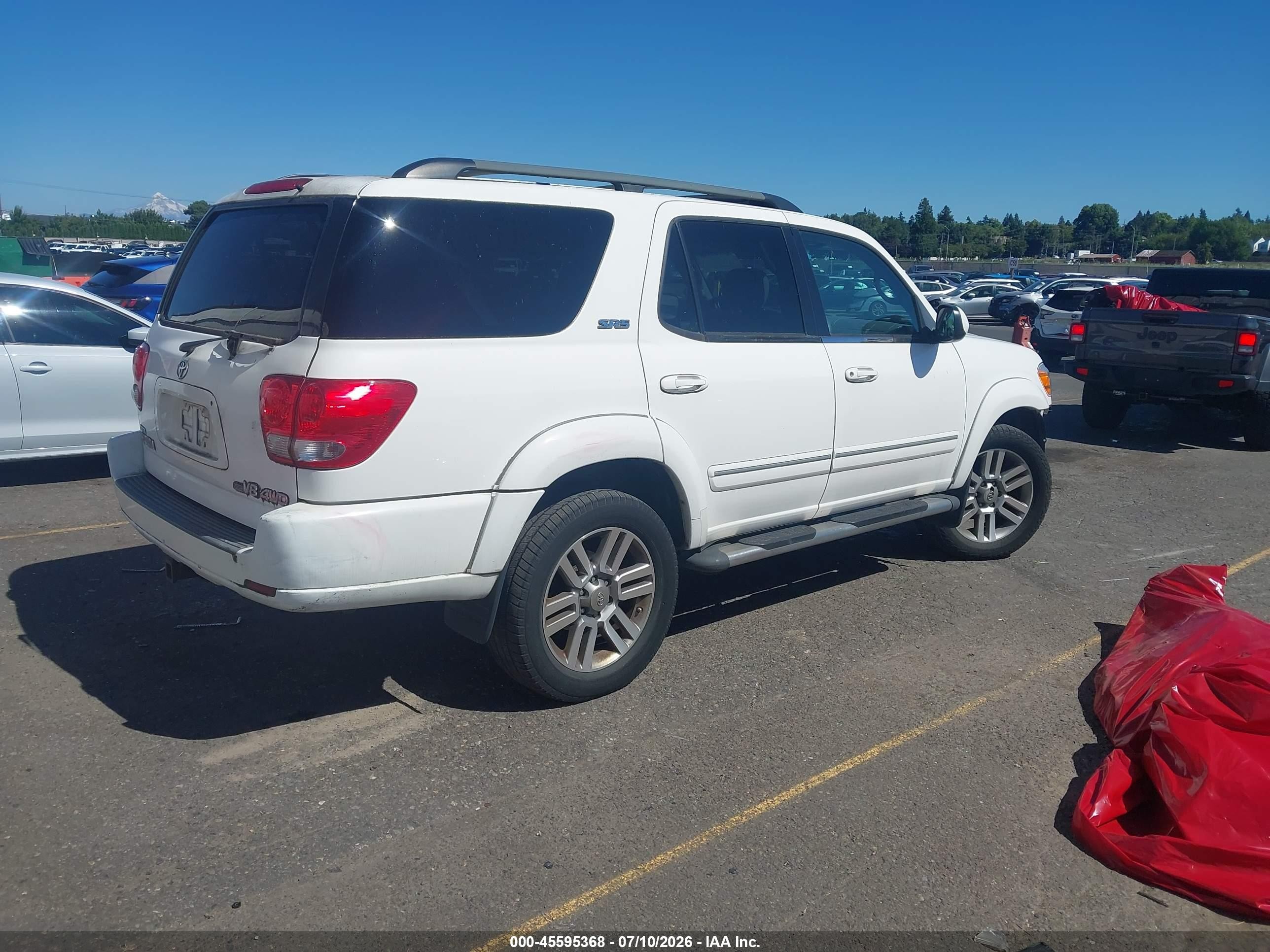 2005 Toyota Sequoia Sr5 V8 White vin: 5TDBT44A25S241816