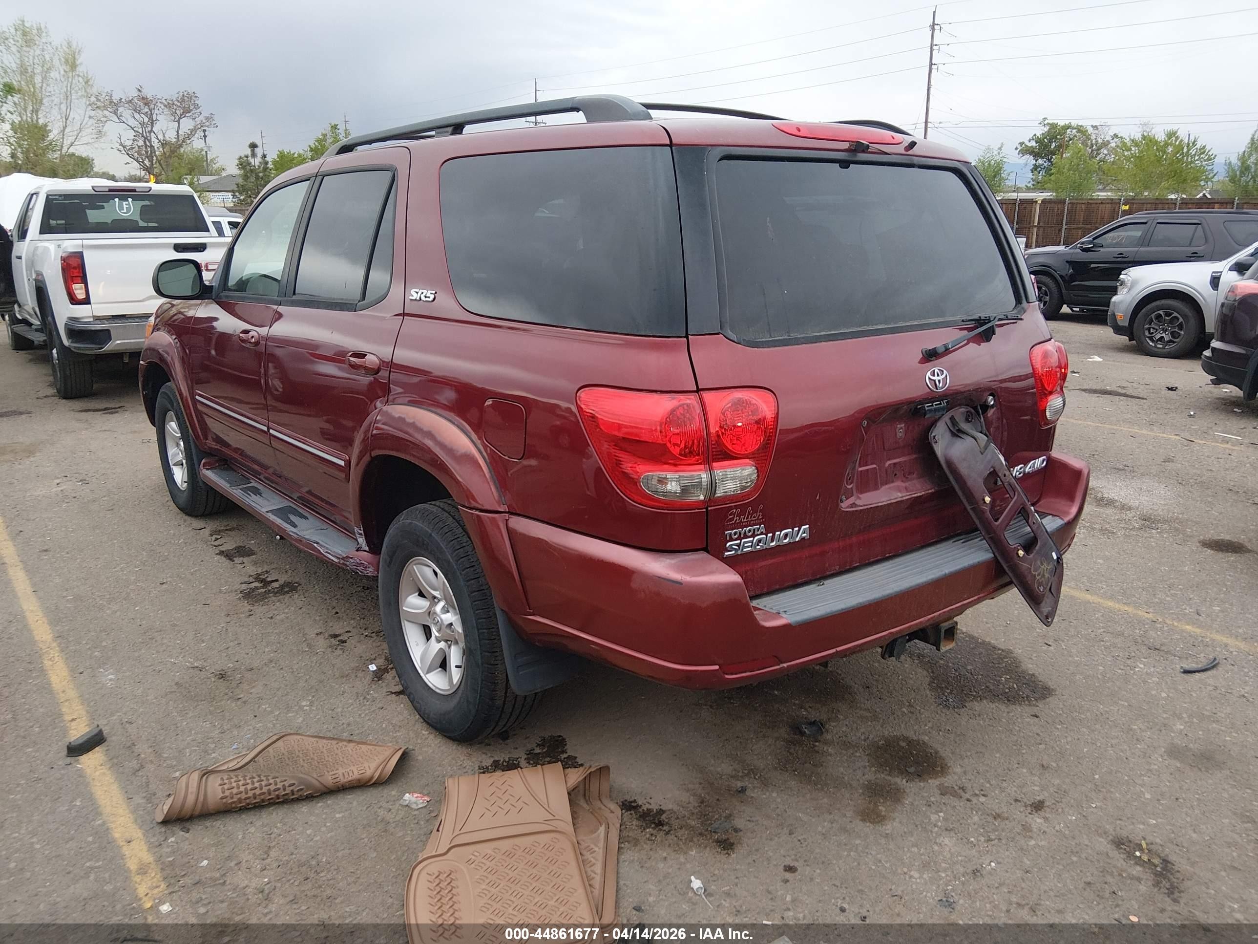 2006 Toyota Sequoia Sr5 V8 Red vin: 5TDBT44A26S261968