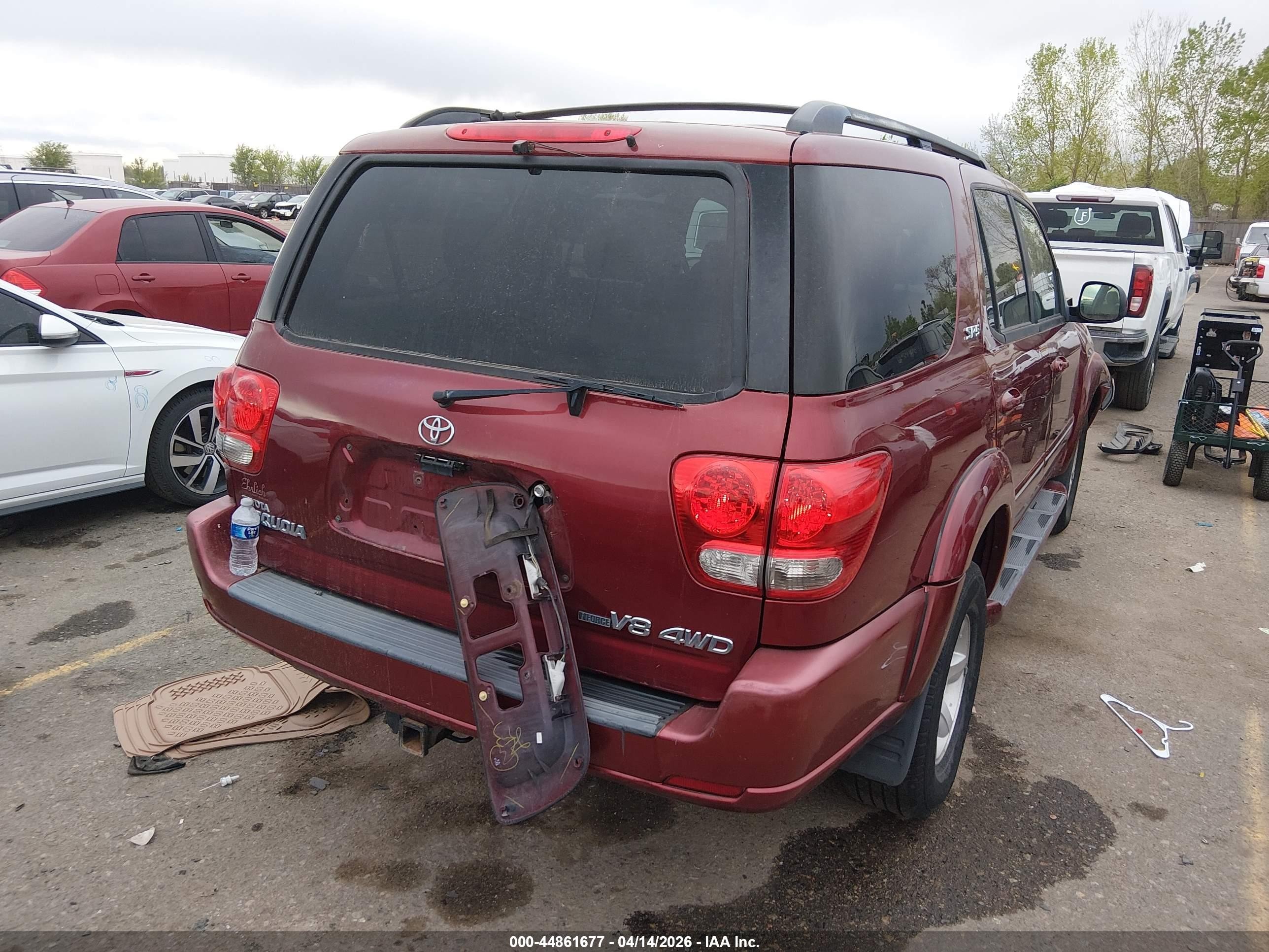 2006 Toyota Sequoia Sr5 V8 Red vin: 5TDBT44A26S261968
