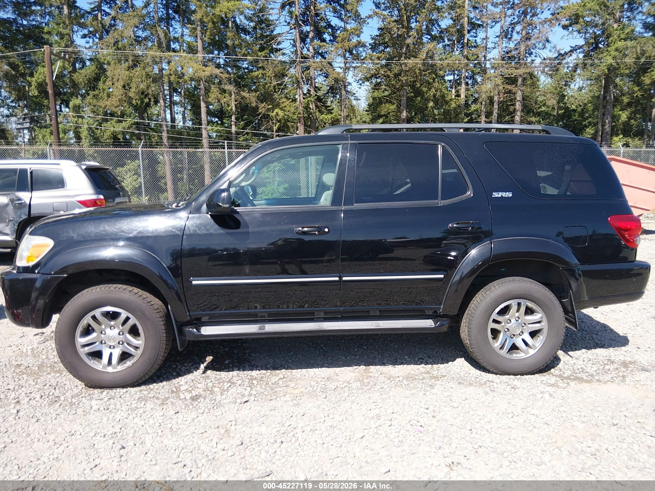 2006 Toyota Sequoia Sr5 V8 Black vin: 5TDBT44A26S268130
