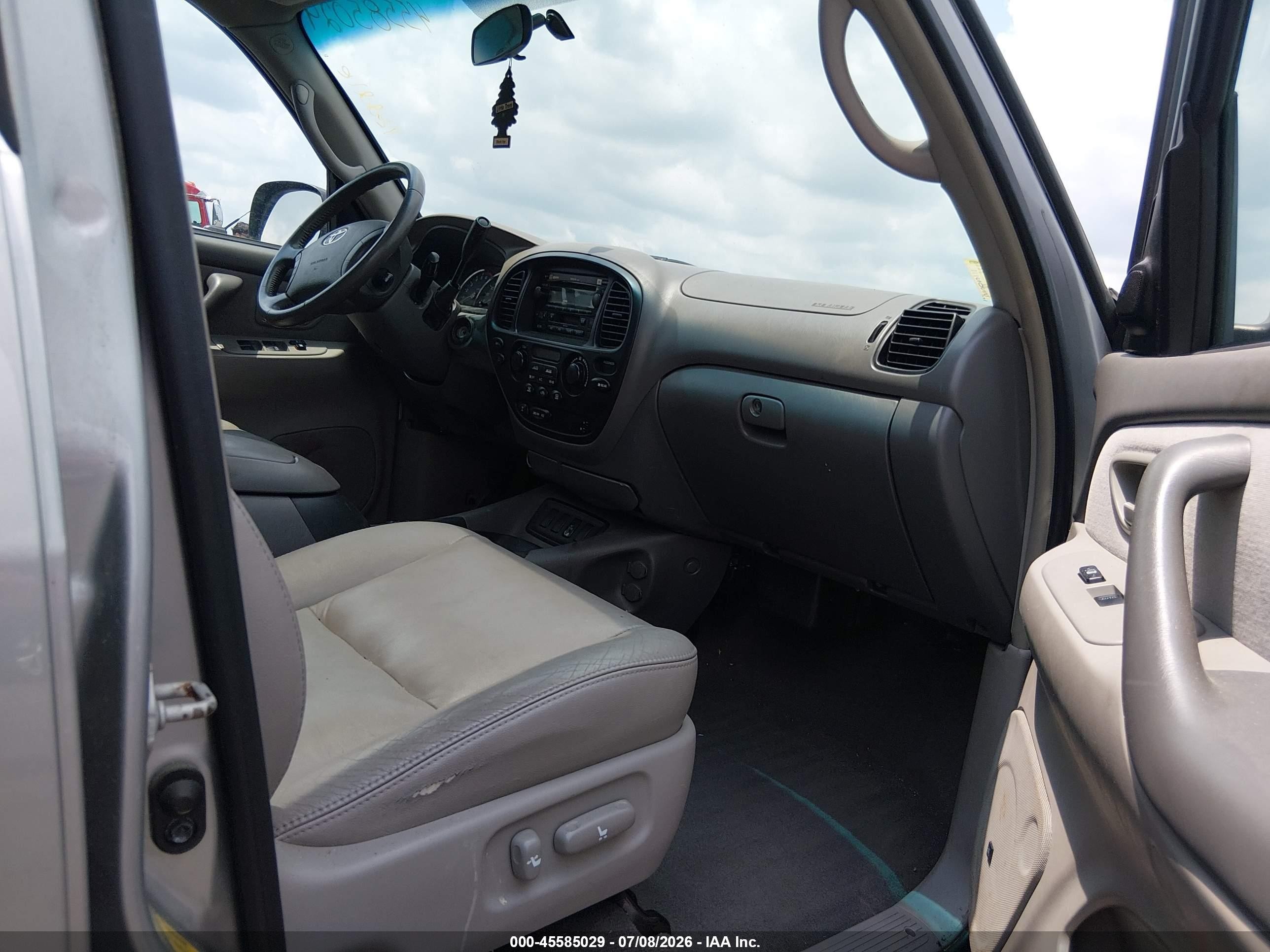 2007 Toyota Sequoia Sr5 Серый vin: 5TDBT44A27S284586