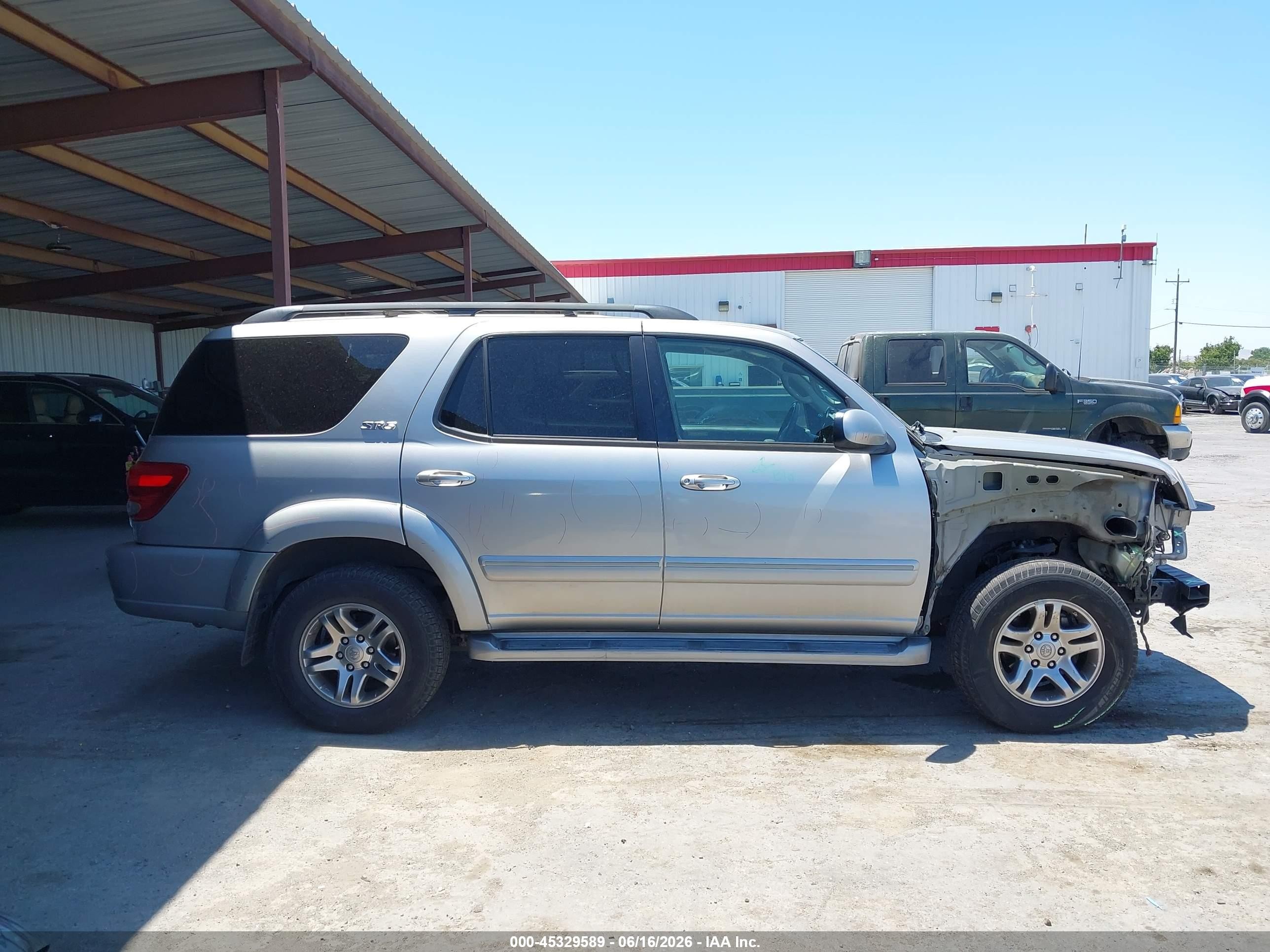 2007 Toyota Sequoia Sr5 V8 Silver vin: 5TDBT44A27S285527
