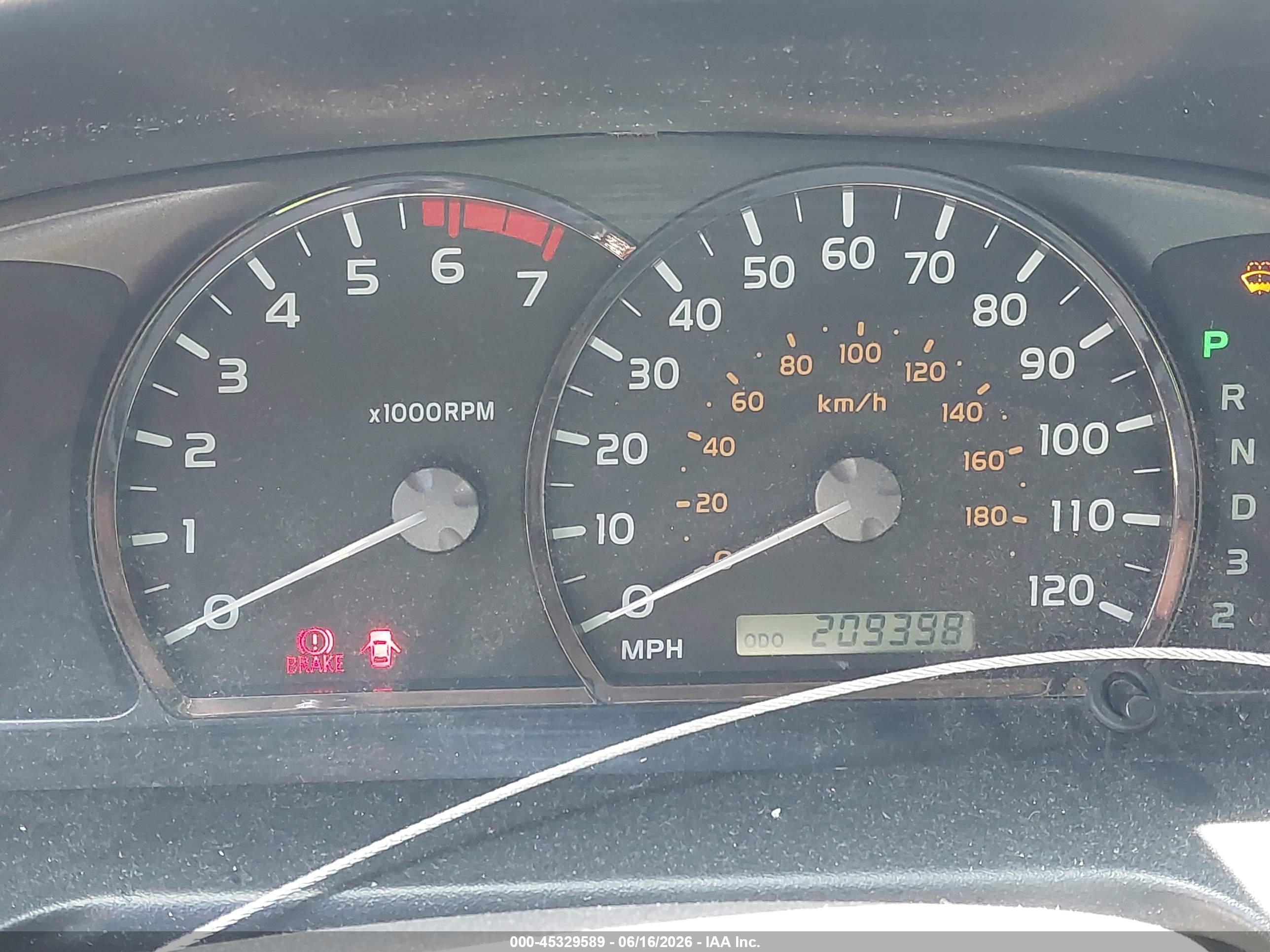 2007 Toyota Sequoia Sr5 V8 Silver vin: 5TDBT44A27S285527