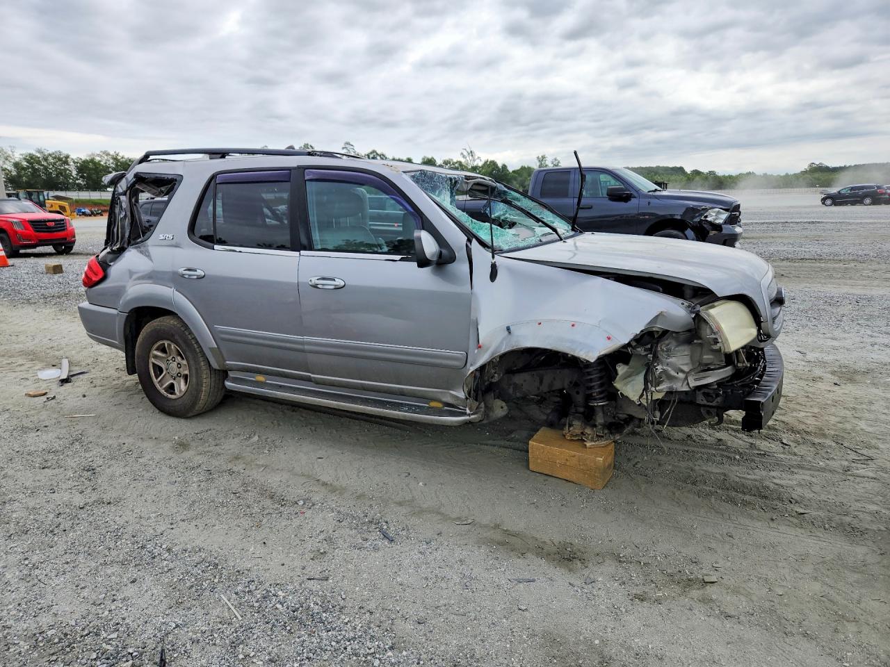 2001 Toyota Sequoia Sr5 Silver vin: 5TDBT44A31S018520
