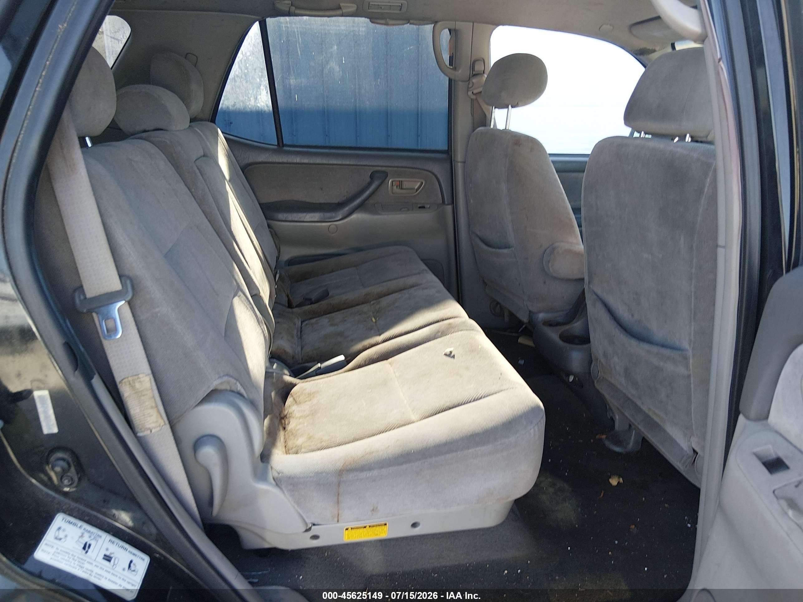 2001 Toyota Sequoia Sr5 V8 Black vin: 5TDBT44A31S031493