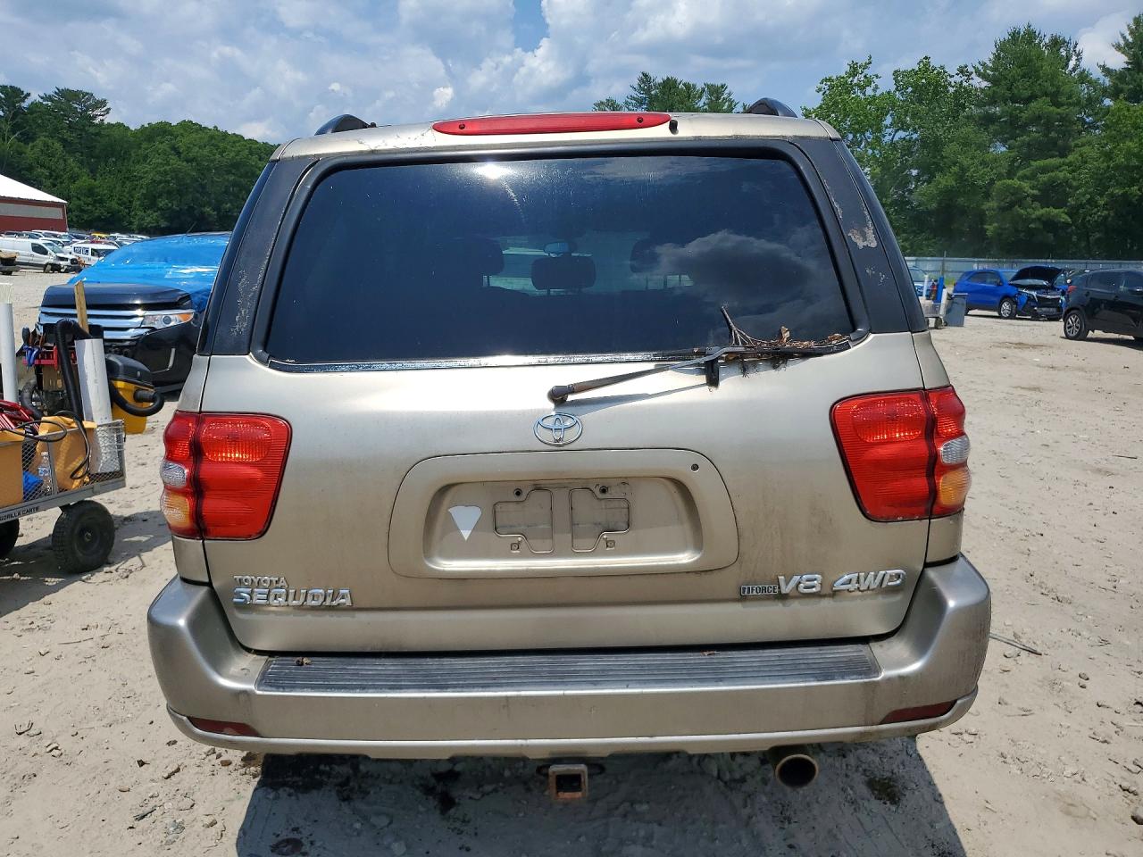 2002 Toyota Sequoia Sr5 Beige vin: 5TDBT44A32S056458