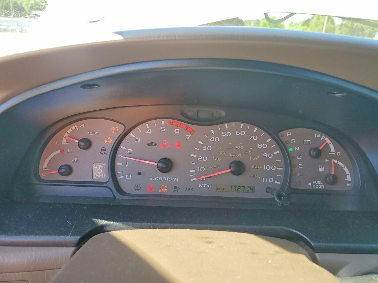 2004 Toyota Sequoia Sr5 Tan vin: 5TDBT44A34S205180