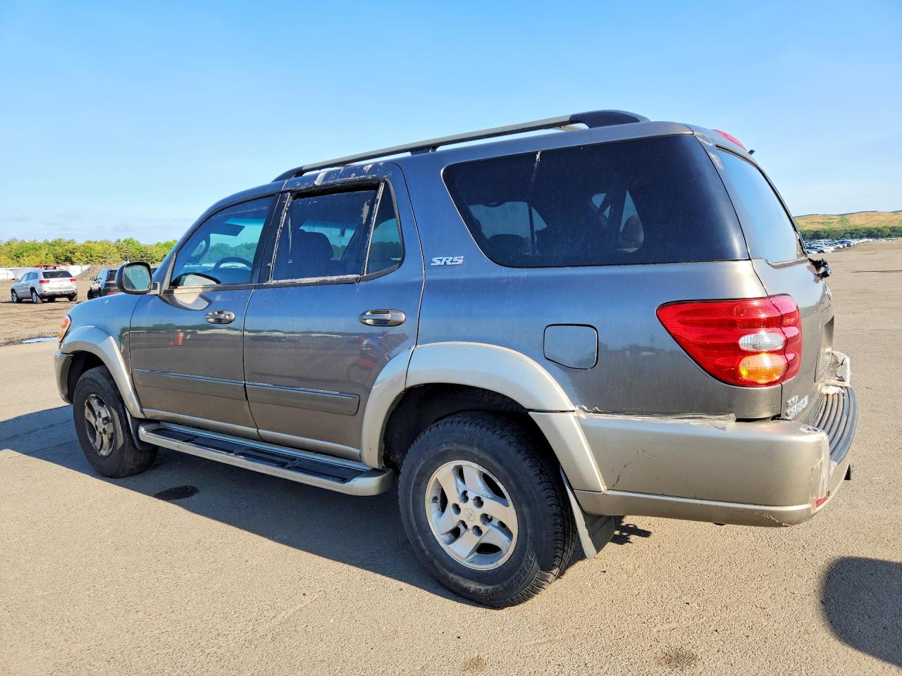 2004 Toyota Sequoia Sr5 Серый vin: 5TDBT44A34S205504