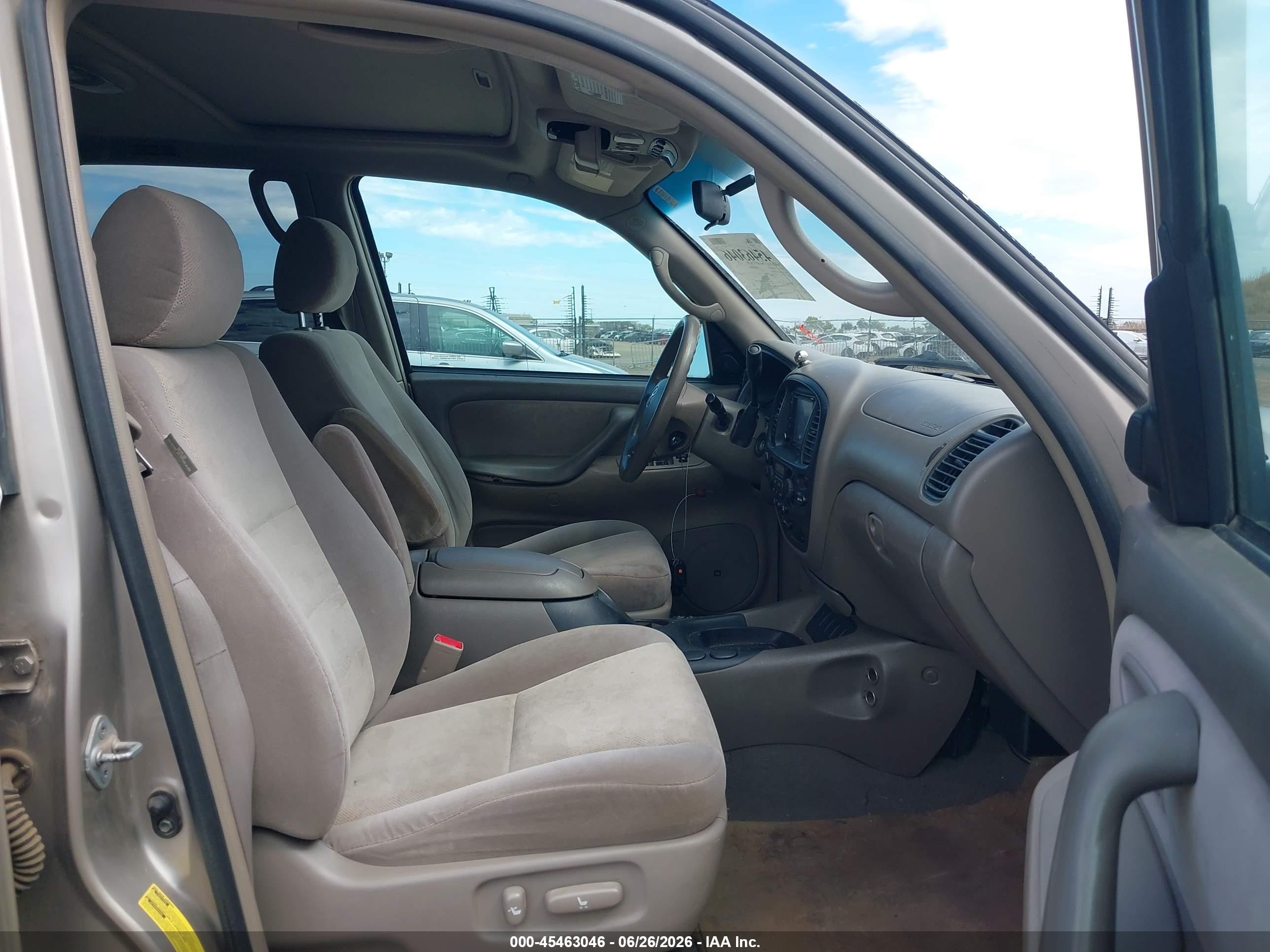 2007 Toyota Sequoia Sr5 Gold vin: 5TDBT44A37S278862