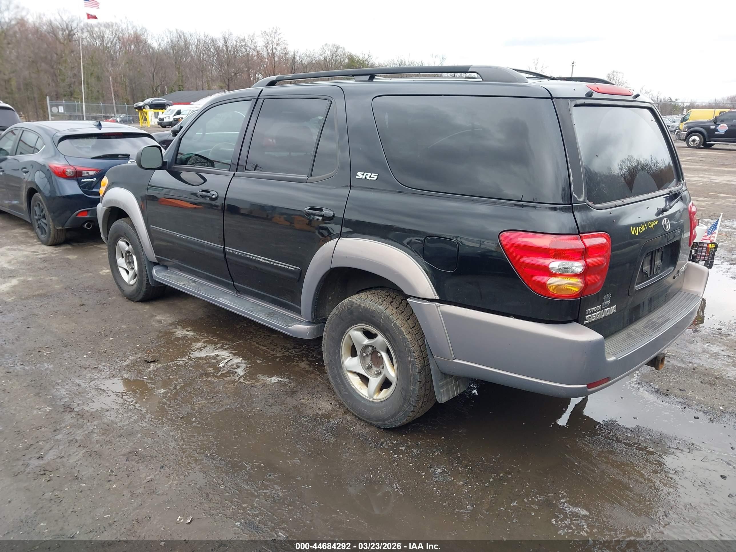 2001 Toyota Sequoia Sr5 V8 Black vin: 5TDBT44A41S047170