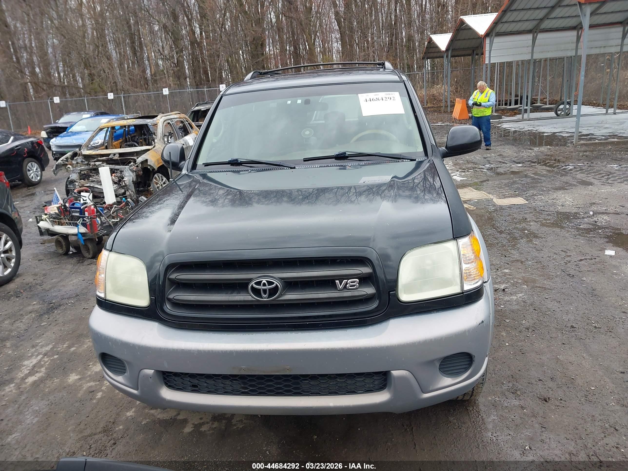 2001 Toyota Sequoia Sr5 V8 Black vin: 5TDBT44A41S047170