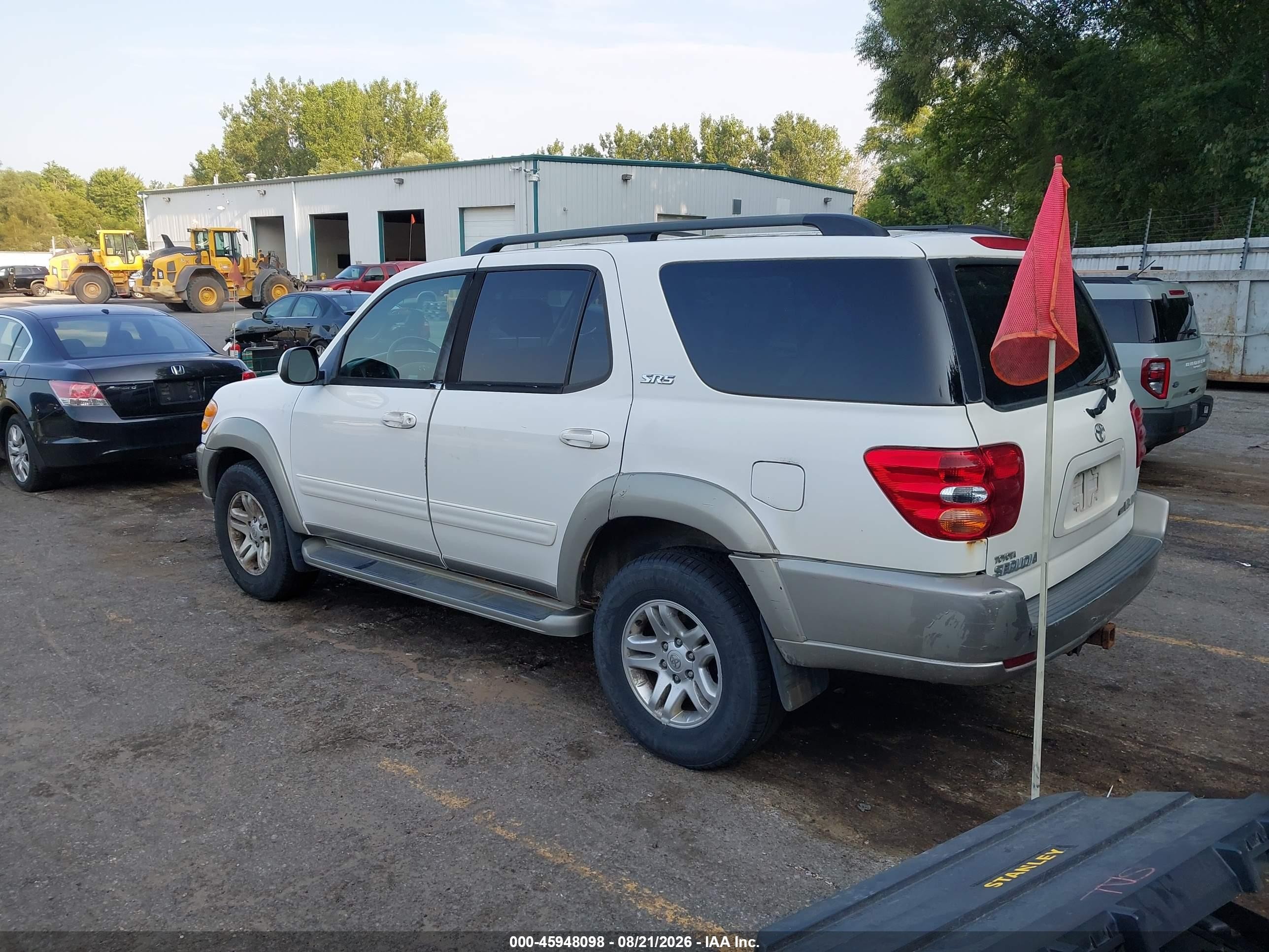 2004 Toyota Sequoia Sr5 V8 Белый vin: 5TDBT44A44S222098