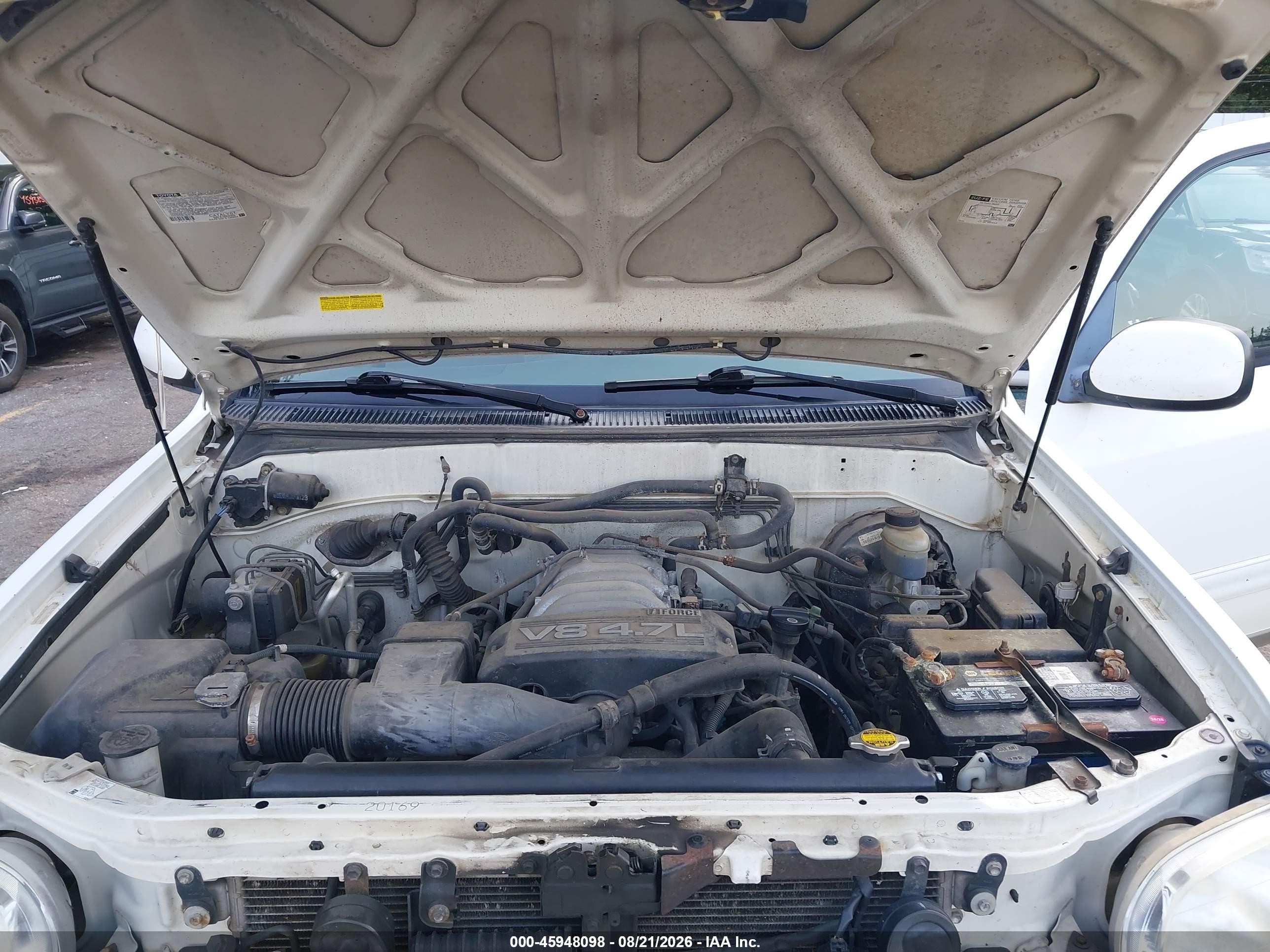 2004 Toyota Sequoia Sr5 V8 Белый vin: 5TDBT44A44S222098