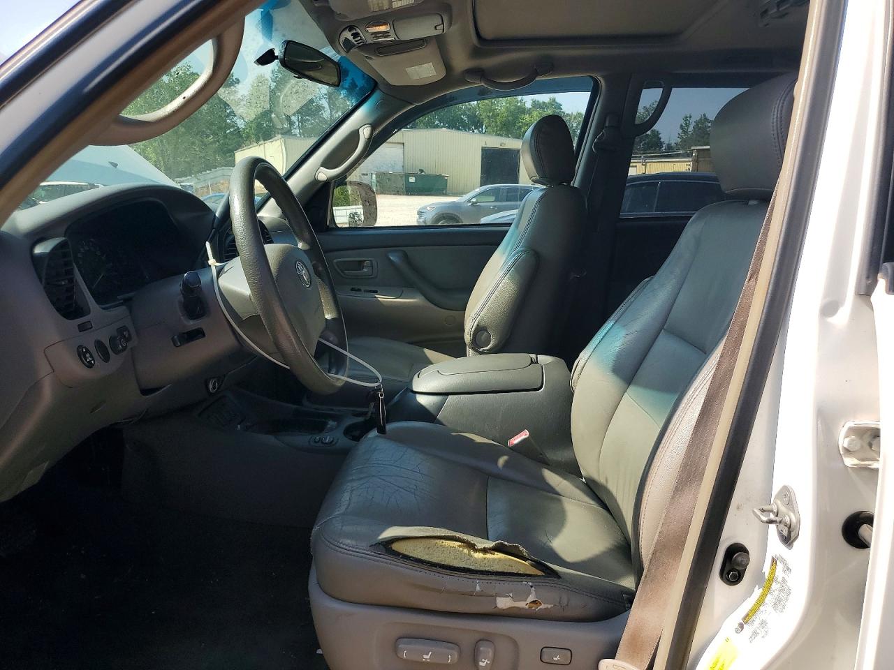 2006 Toyota Sequoia Sr5 White vin: 5TDBT44A46S262040