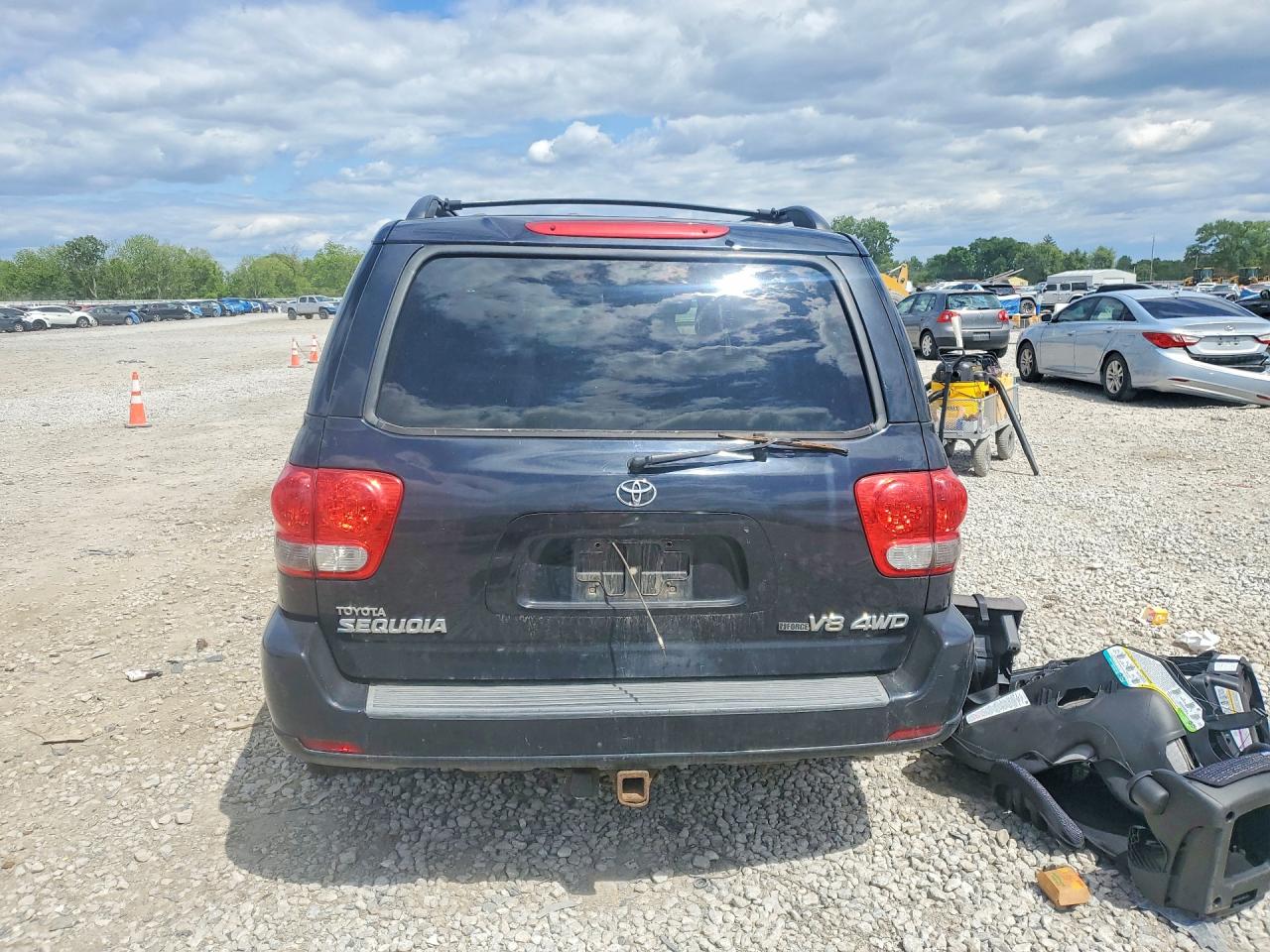 2007 Toyota Sequoia Sr5 Black vin: 5TDBT44A47S279163