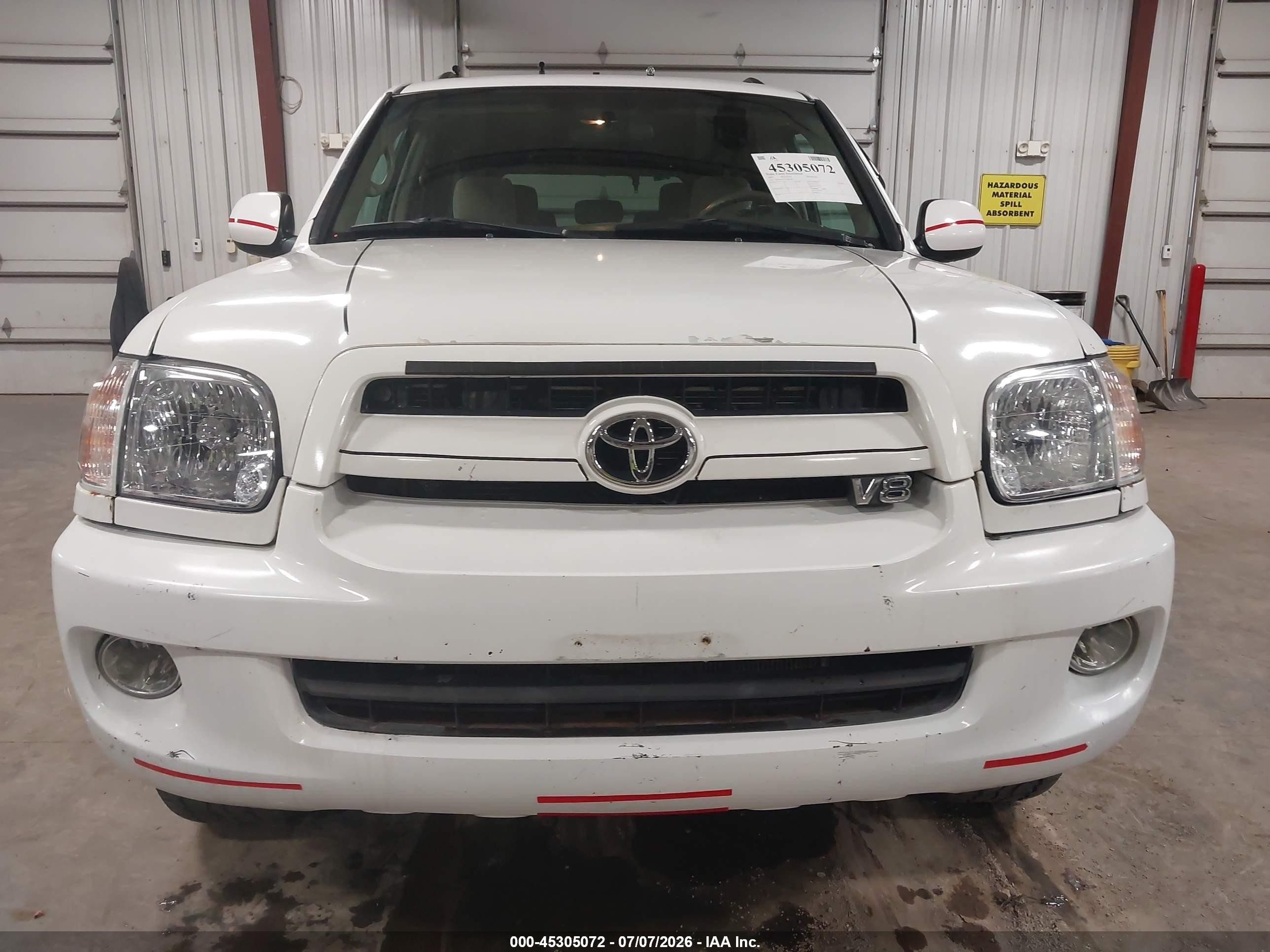 2007 Toyota Sequoia Sr5 V8 White vin: 5TDBT44A47S283780