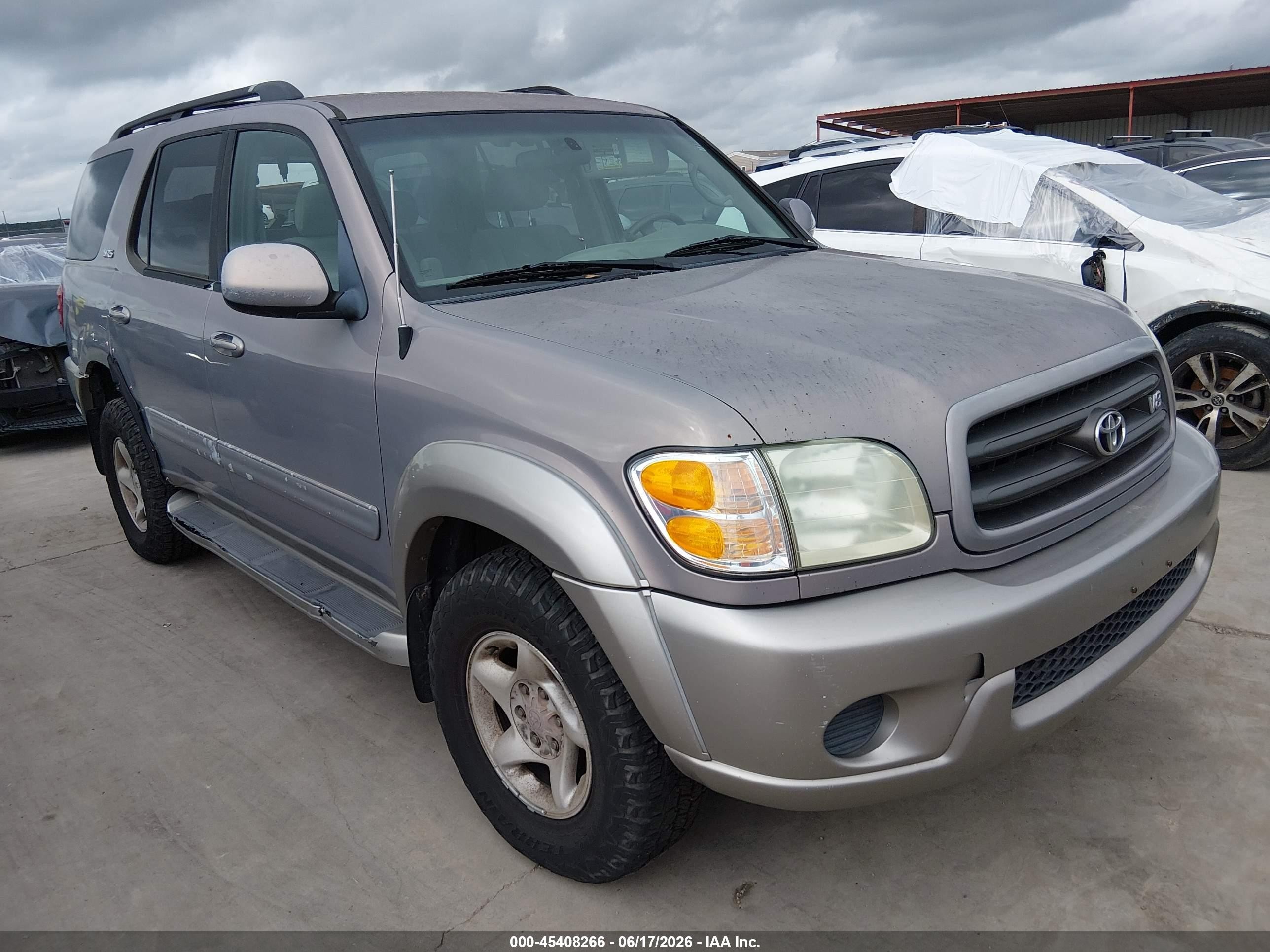 2002 Toyota Sequoia Sr5 V8 Gray vin: 5TDBT44A52S065310