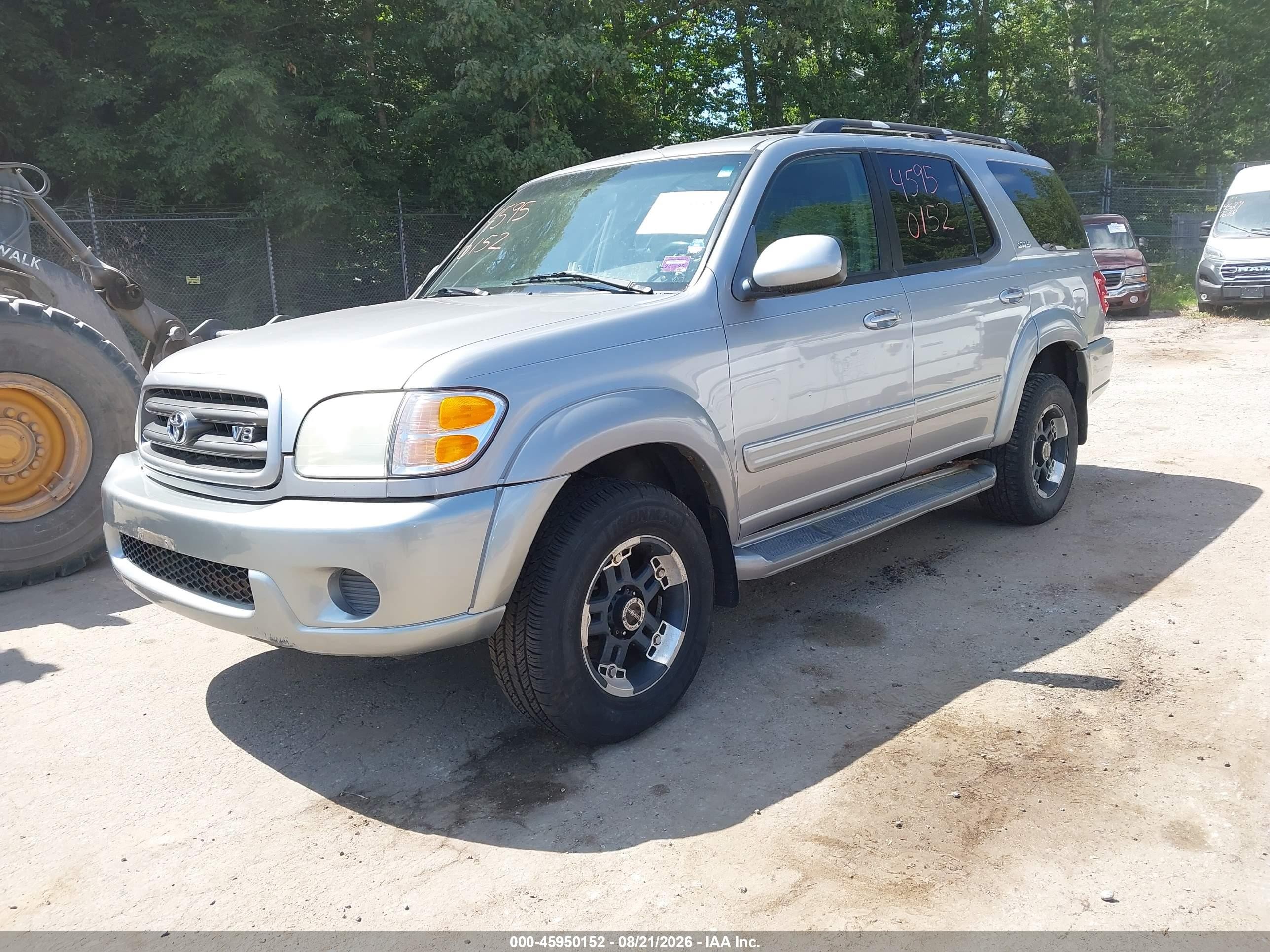2002 Toyota Sequoia Sr5 V8 Silver vin: 5TDBT44A52S076730