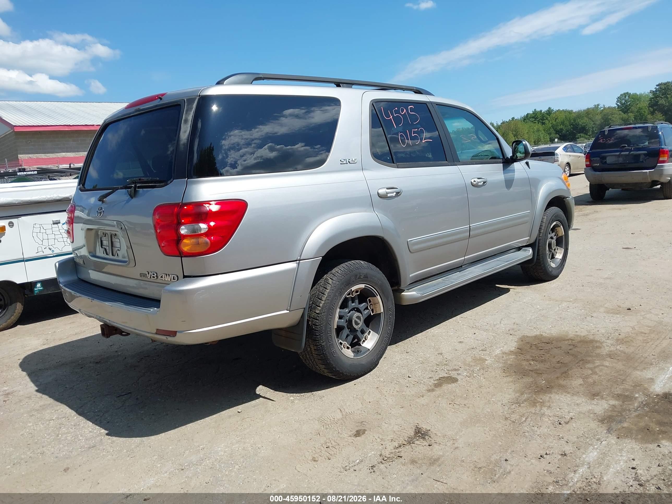 2002 Toyota Sequoia Sr5 V8 Silver vin: 5TDBT44A52S076730