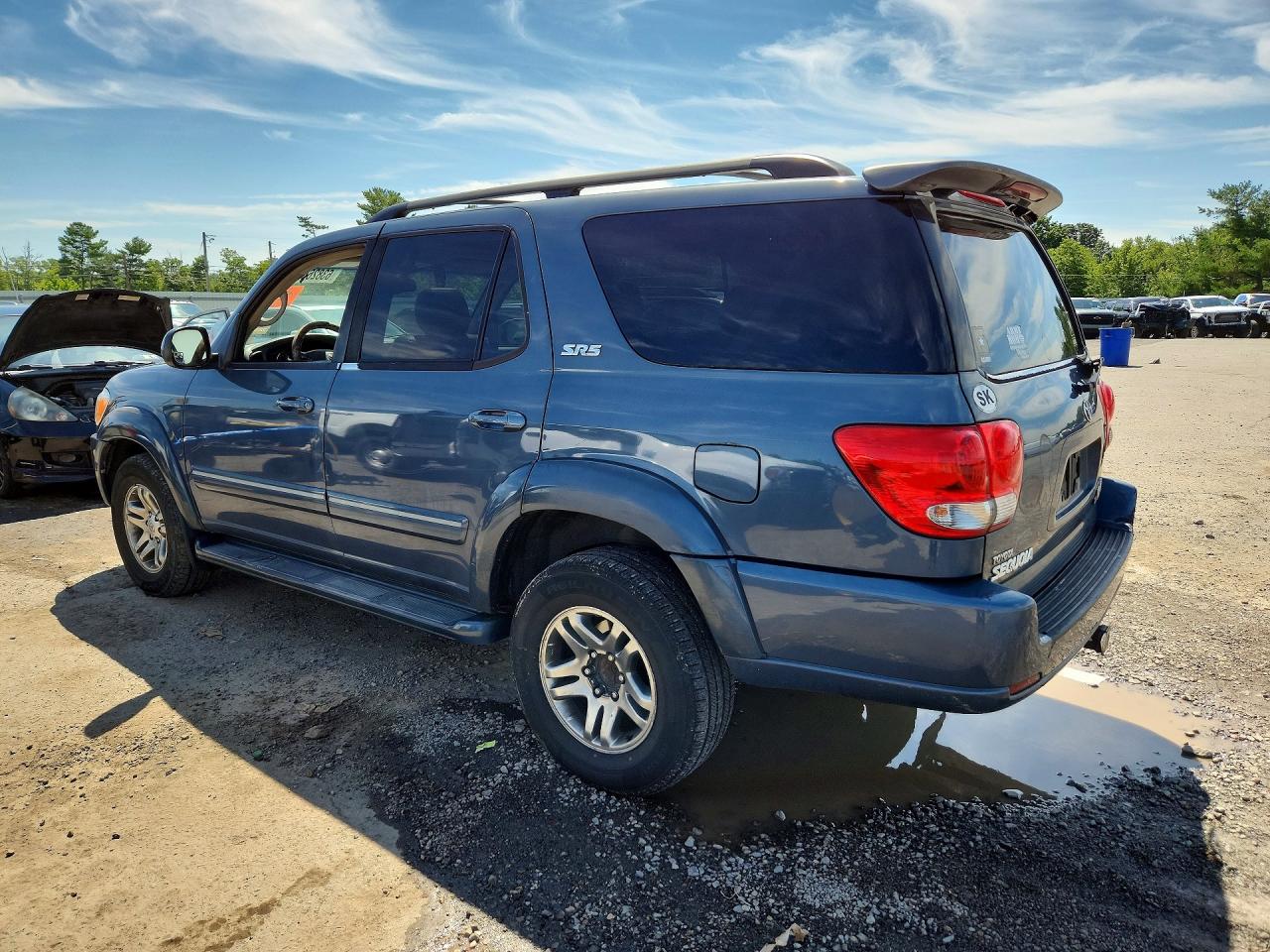 2005 Toyota Sequoia Sr5 Blue vin: 5TDBT44A55S237985