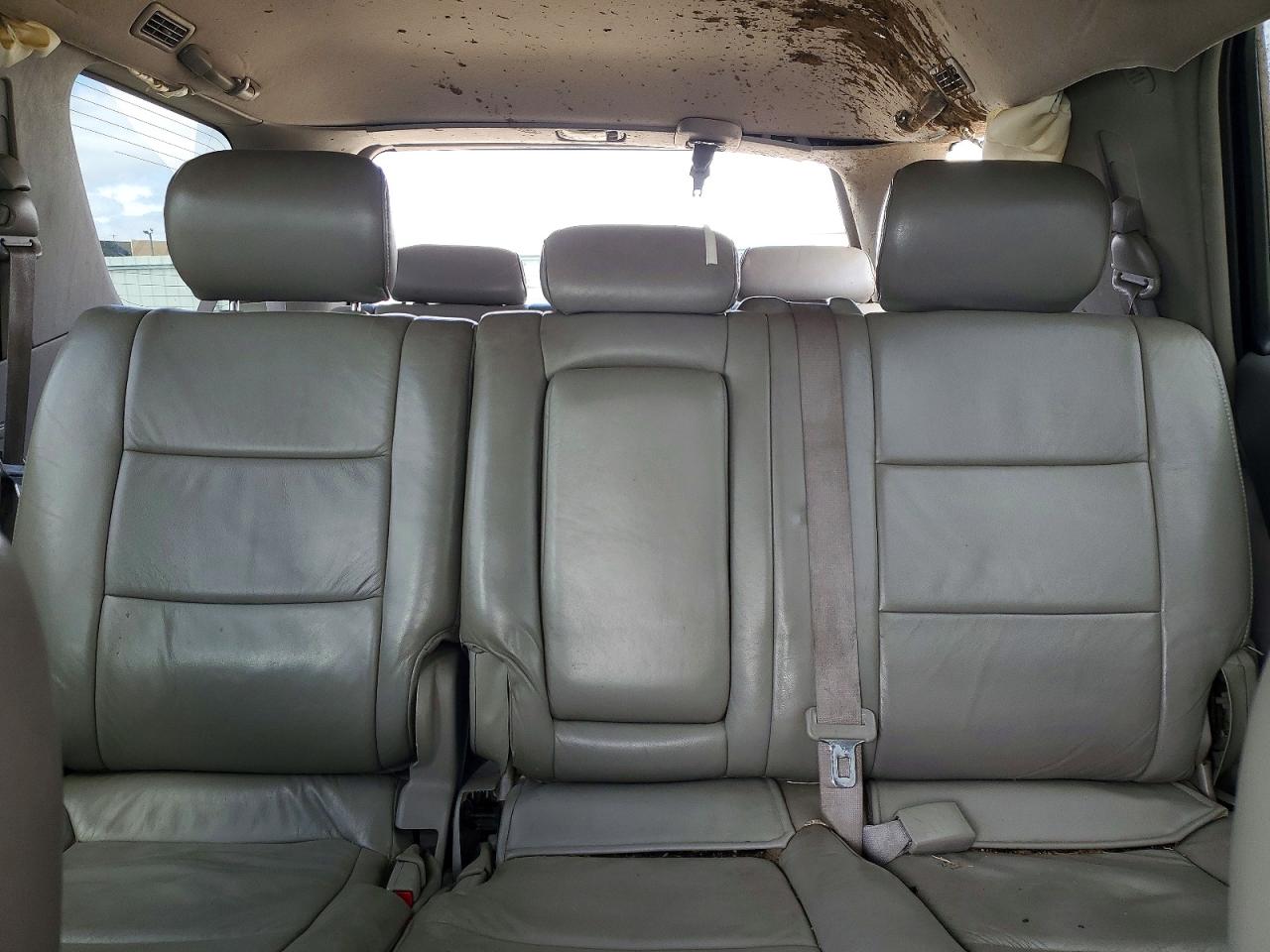 2005 Toyota Sequoia Sr5 White vin: 5TDBT44A55S241308