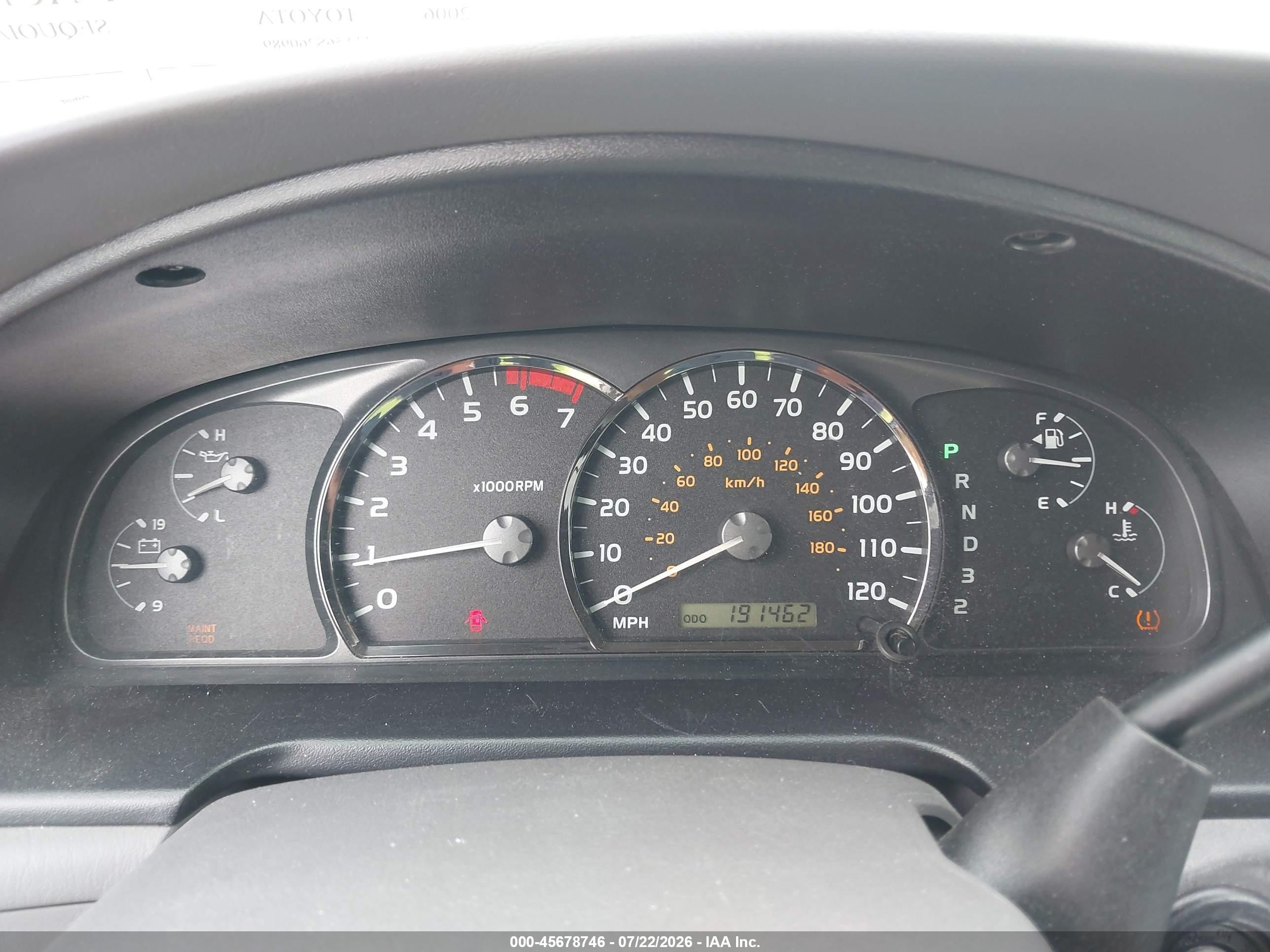 2006 Toyota Sequoia Sr5 V8 Silver vin: 5TDBT44A56S260989