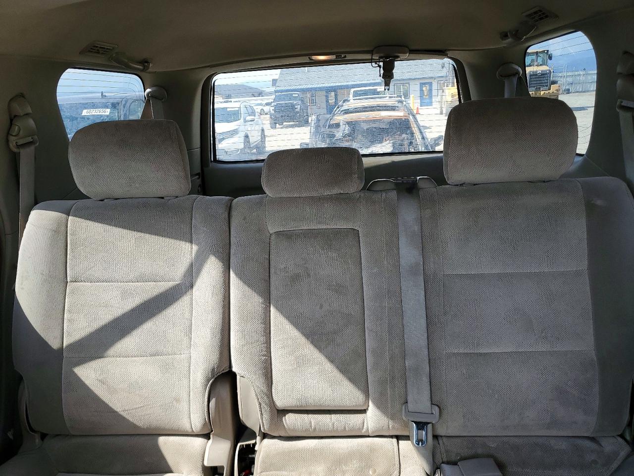 2007 Toyota Sequoia Sr5 Gold vin: 5TDBT44A57S285036