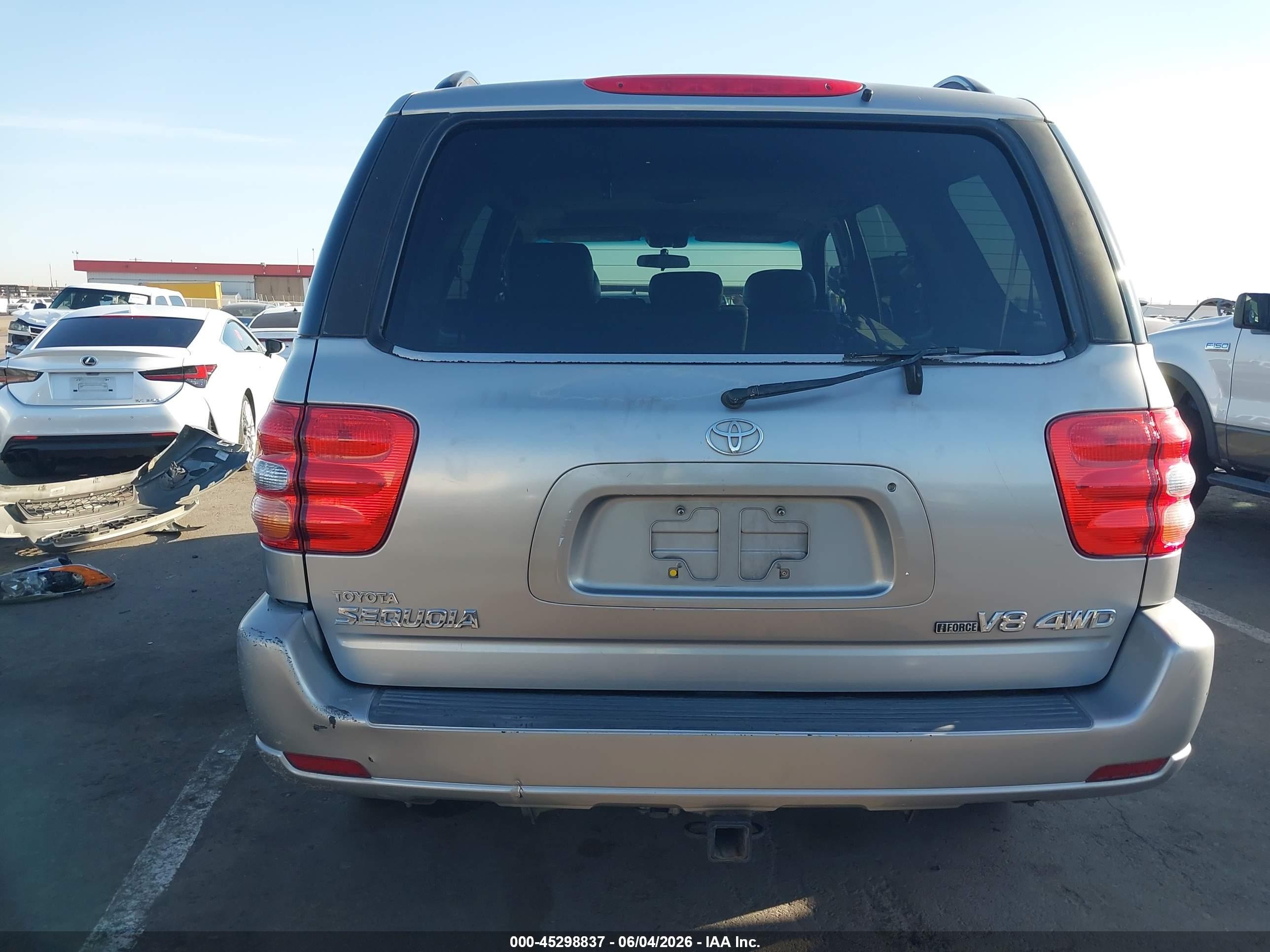 2001 Toyota Sequoia Sr5 V8 Золотой vin: 5TDBT44A61S033089