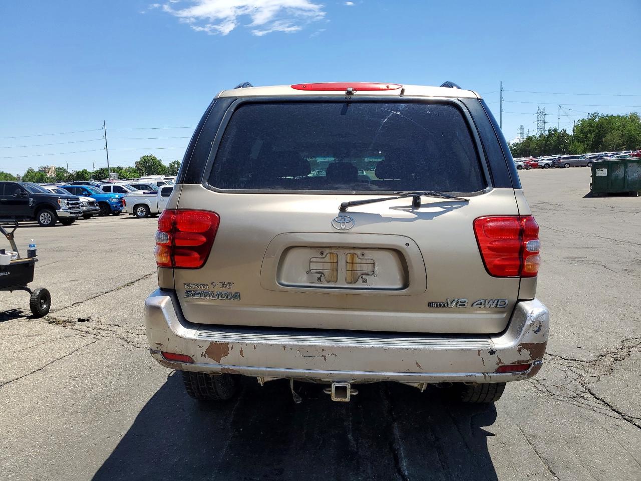 2001 Toyota Sequoia Sr5 Gold vin: 5TDBT44A61S051933
