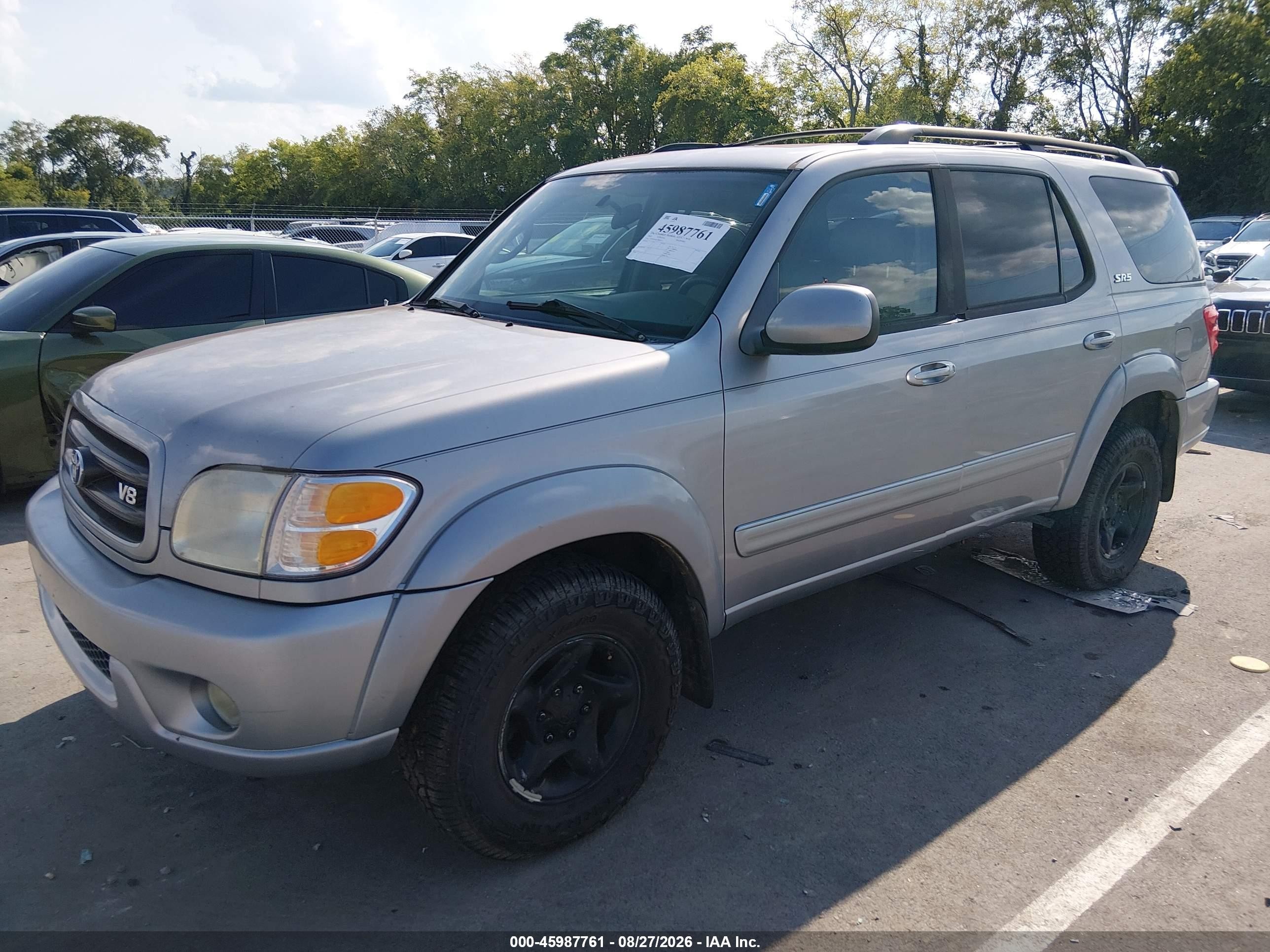 2002 Toyota Sequoia Sr5 V8 Silver vin: 5TDBT44A62S080477