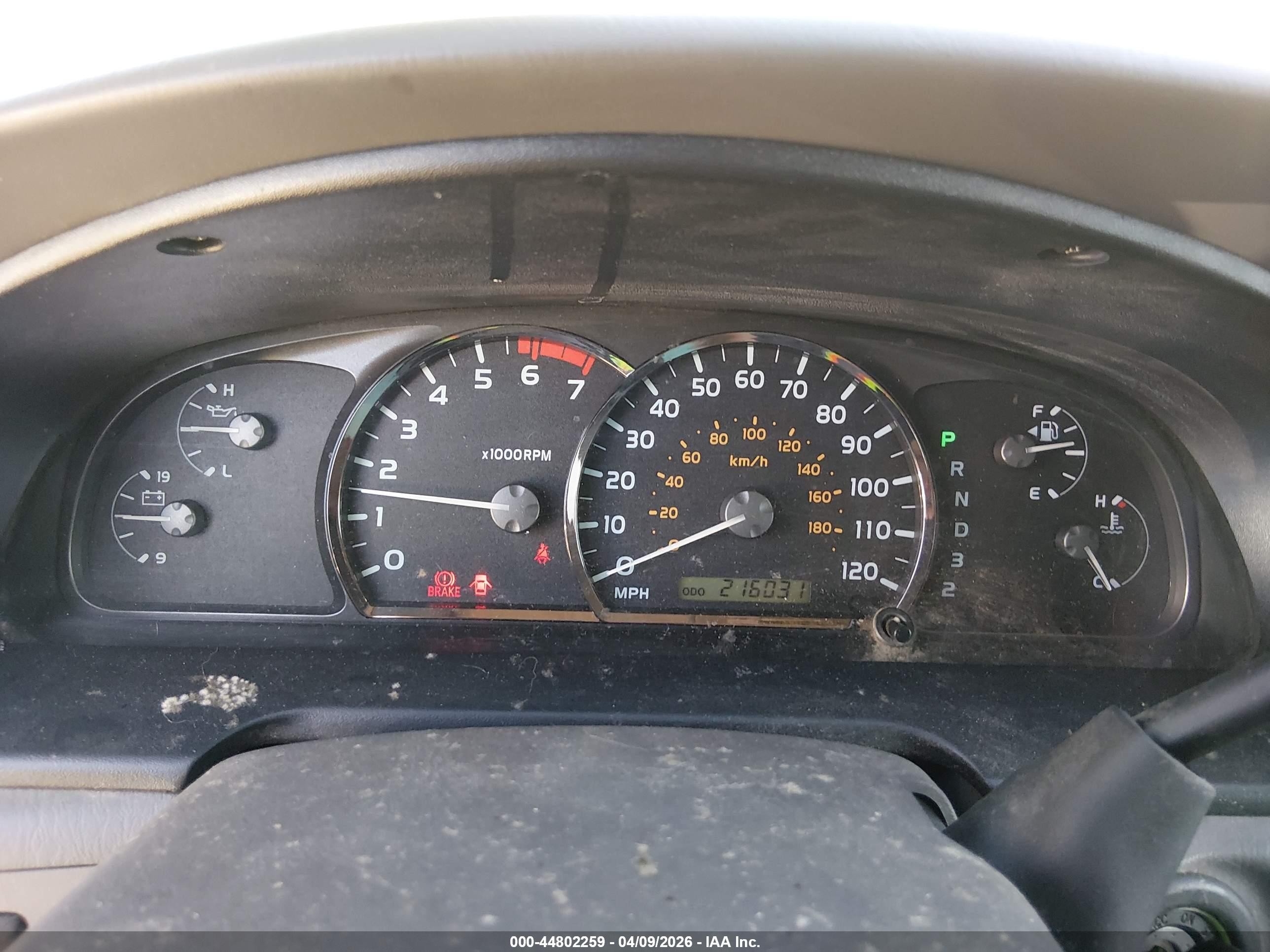 2005 Toyota Sequoia Sr5 V8 Tan vin: 5TDBT44A65S244752