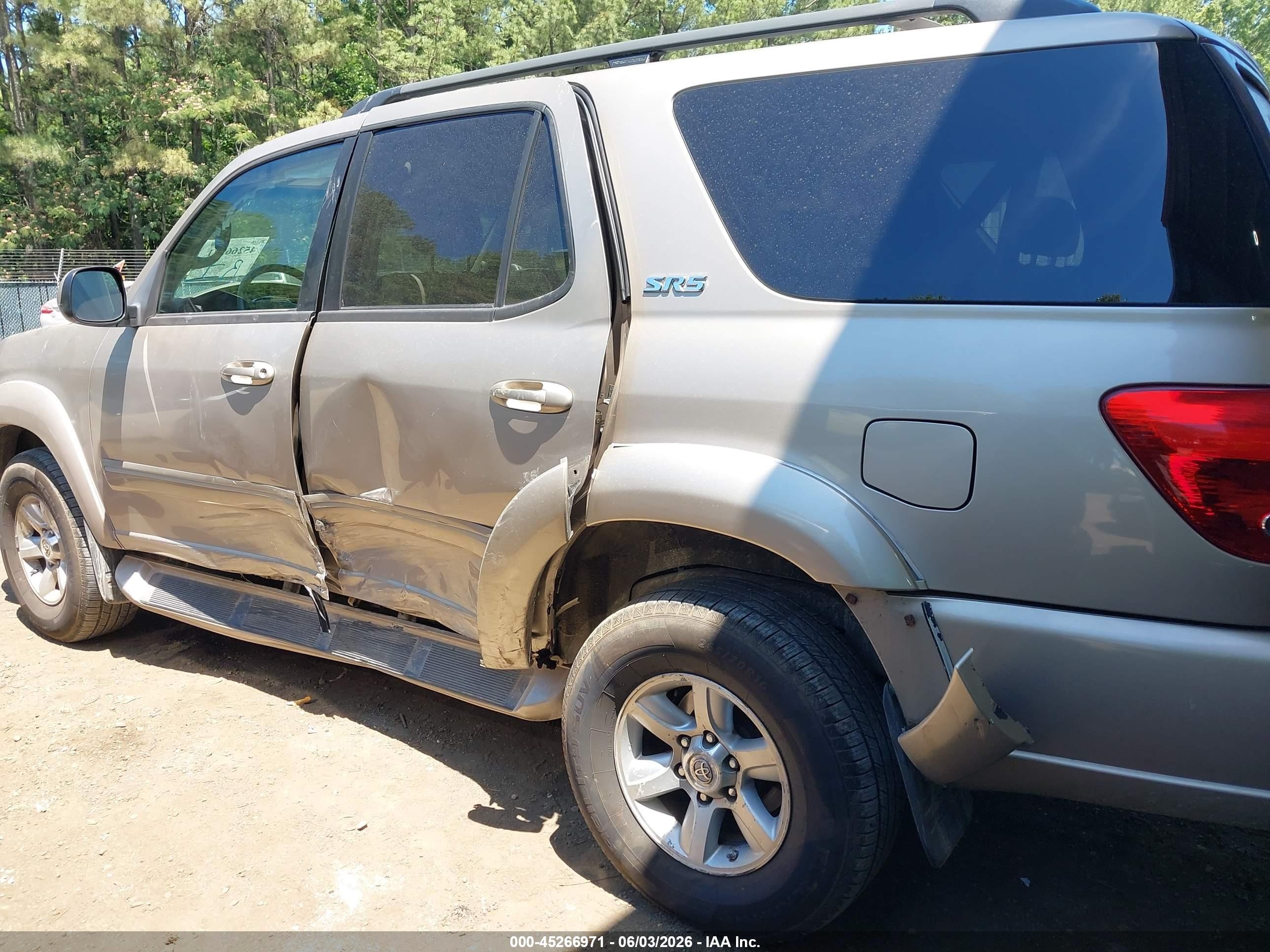 2007 Toyota Sequoia Sr5 V8 Beige vin: 5TDBT44A67S292125