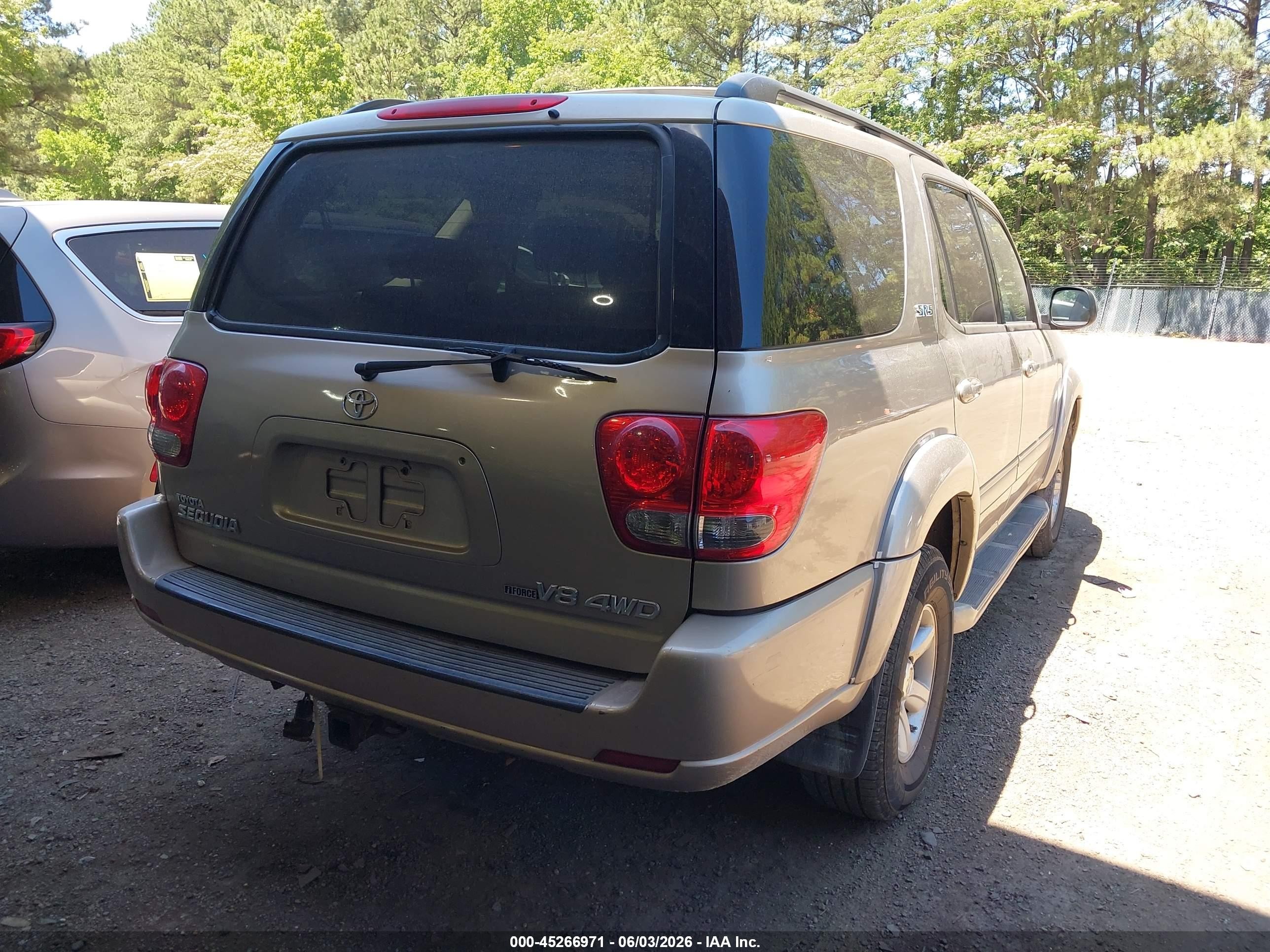 2007 Toyota Sequoia Sr5 V8 Beige vin: 5TDBT44A67S292125