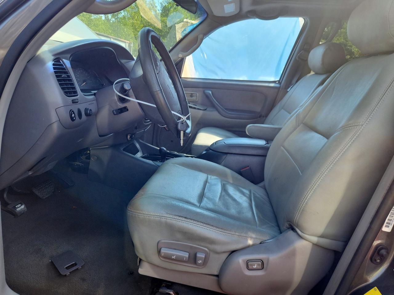 2003 Toyota Sequoia Sr5 Gray vin: 5TDBT44A73S180945