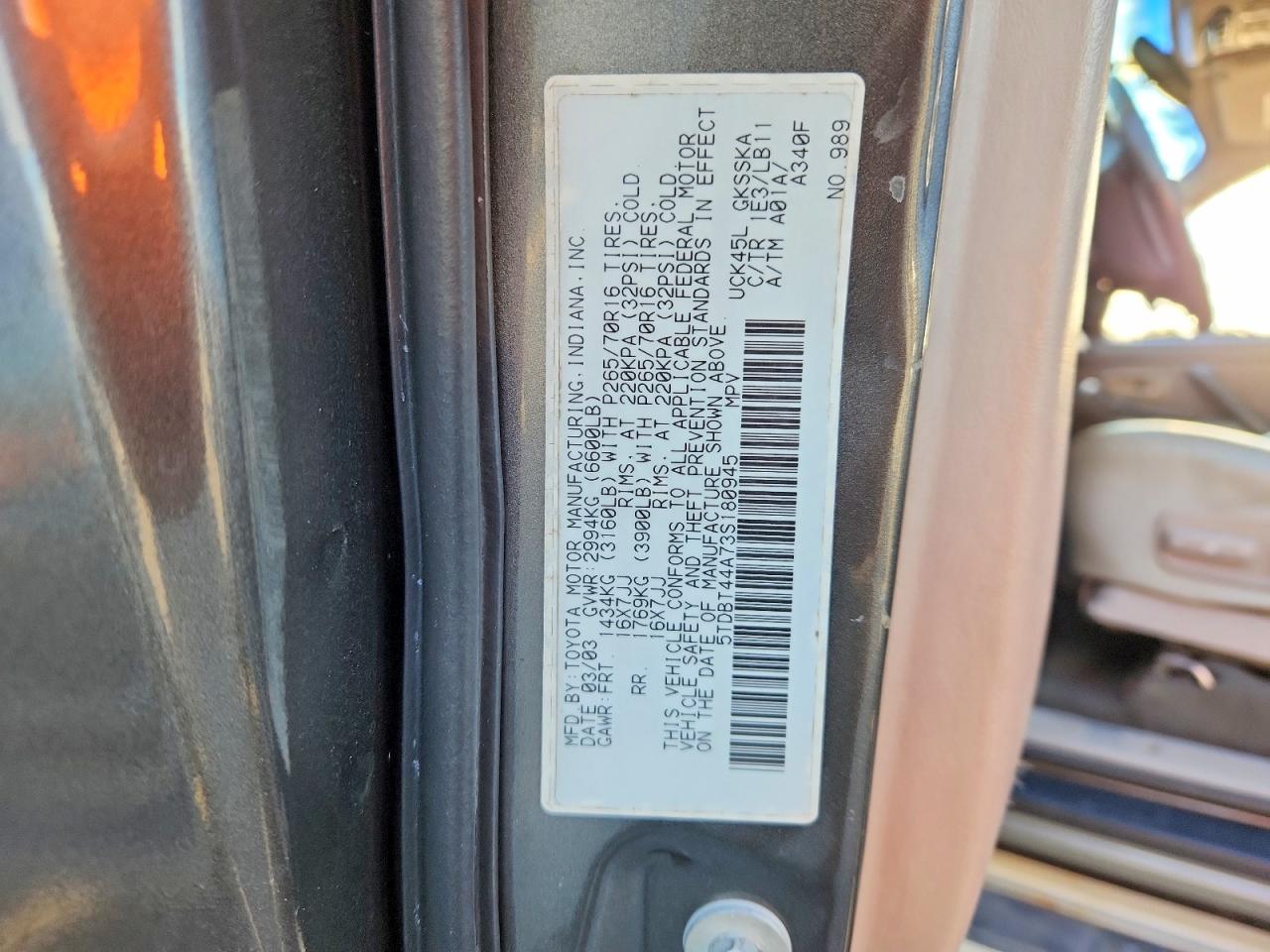 2003 Toyota Sequoia Sr5 Gray vin: 5TDBT44A73S180945