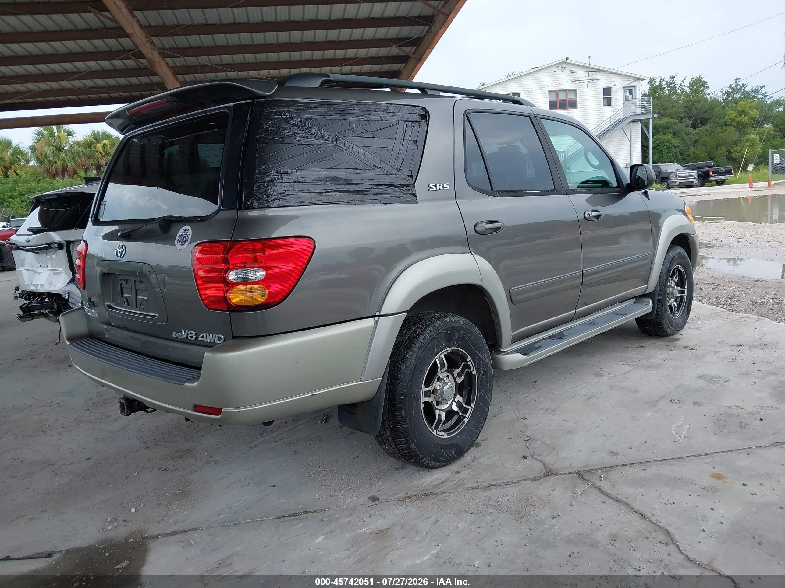 2003 Toyota Sequoia Sr5 V8 Gray vin: 5TDBT44A73S182890
