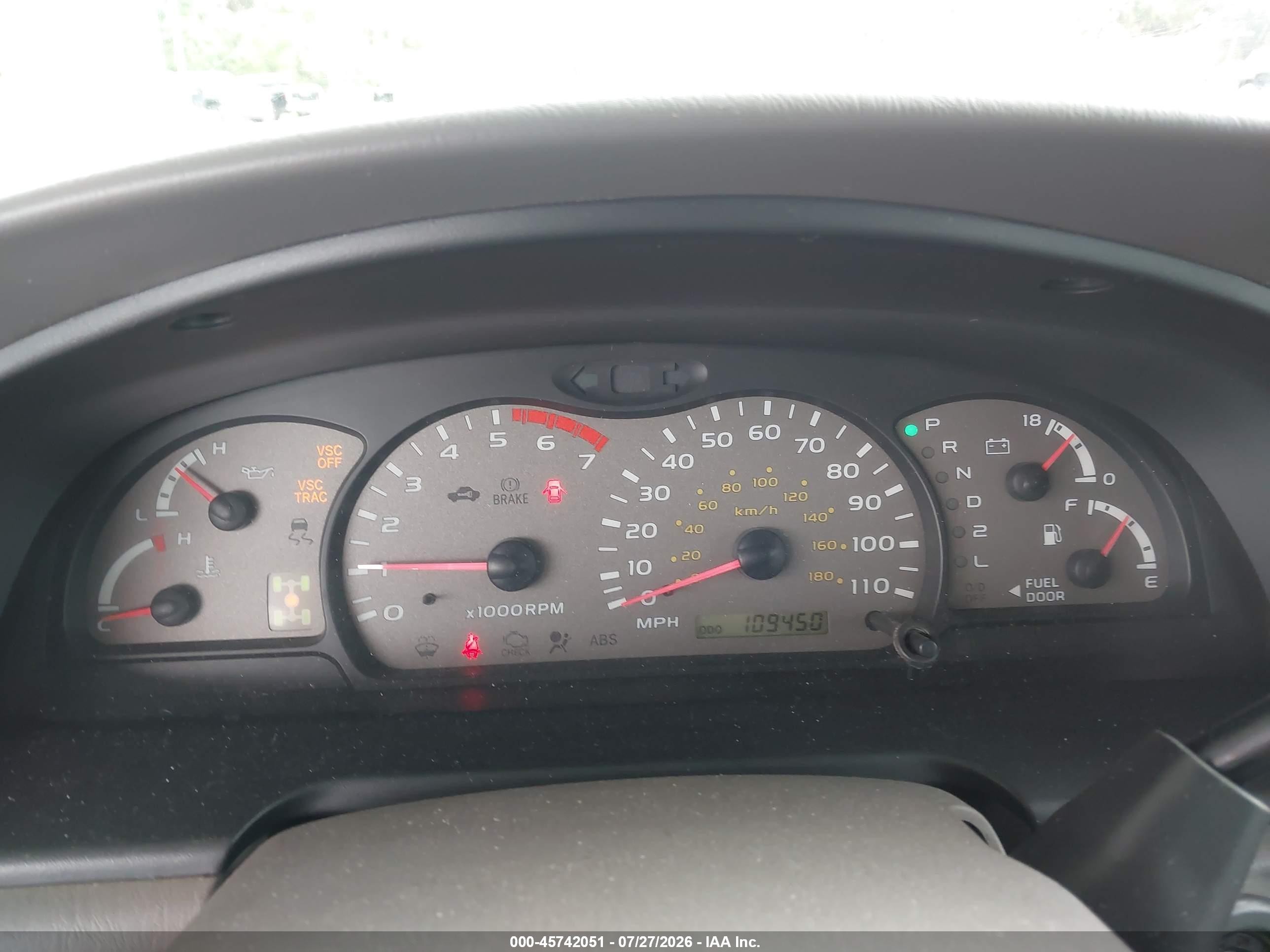 2003 Toyota Sequoia Sr5 V8 Gray vin: 5TDBT44A73S182890