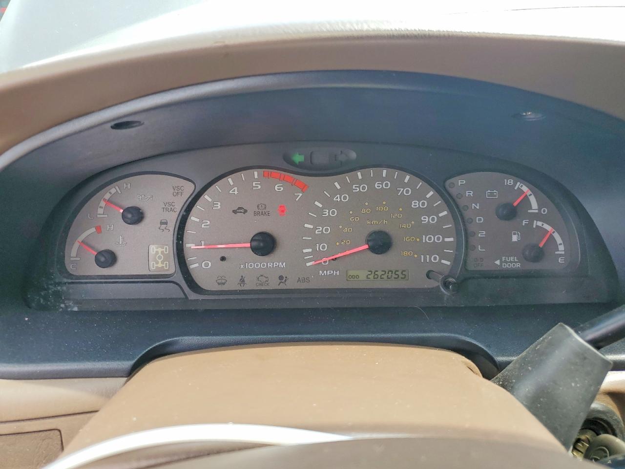 2003 Toyota Sequoia Sr5 Silver vin: 5TDBT44A73S187961