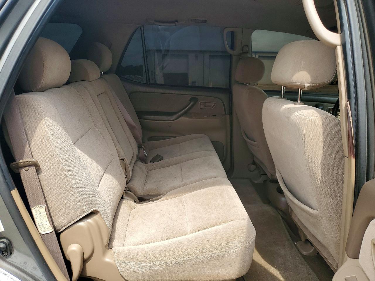 2003 Toyota Sequoia Sr5 Silver vin: 5TDBT44A73S187961