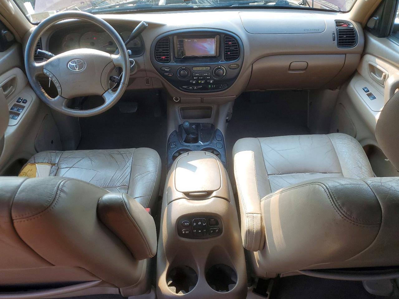 2004 Toyota Sequoia Sr5 Burgundy vin: 5TDBT44A74S223438
