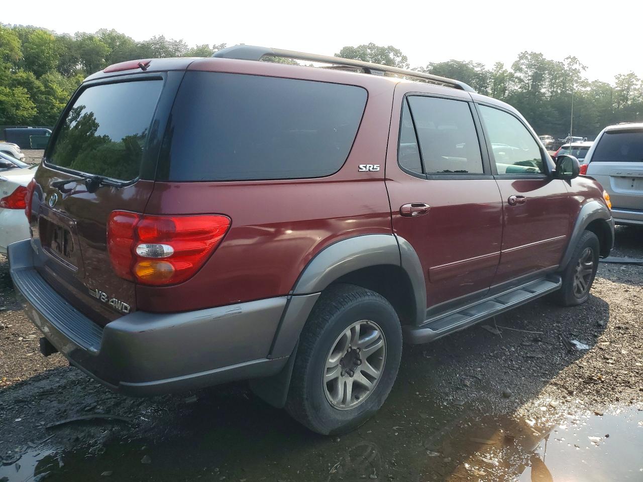 2004 Toyota Sequoia Sr5 Burgundy vin: 5TDBT44A74S223438