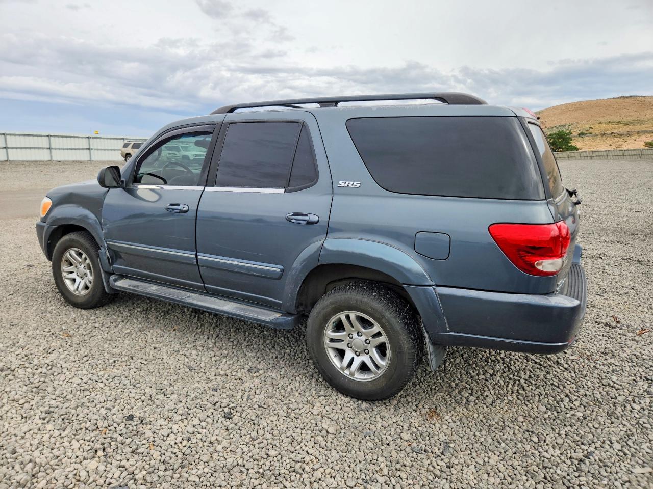 2005 Toyota Sequoia Sr5 Blue vin: 5TDBT44A75S244484