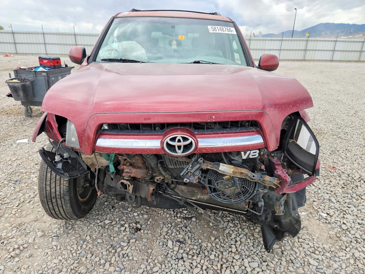 2006 Toyota Sequoia Sr5 Red vin: 5TDBT44A76S266423