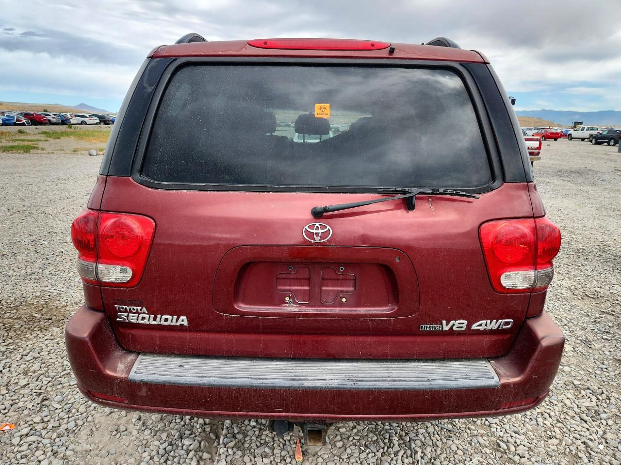 2006 Toyota Sequoia Sr5 Red vin: 5TDBT44A76S266423