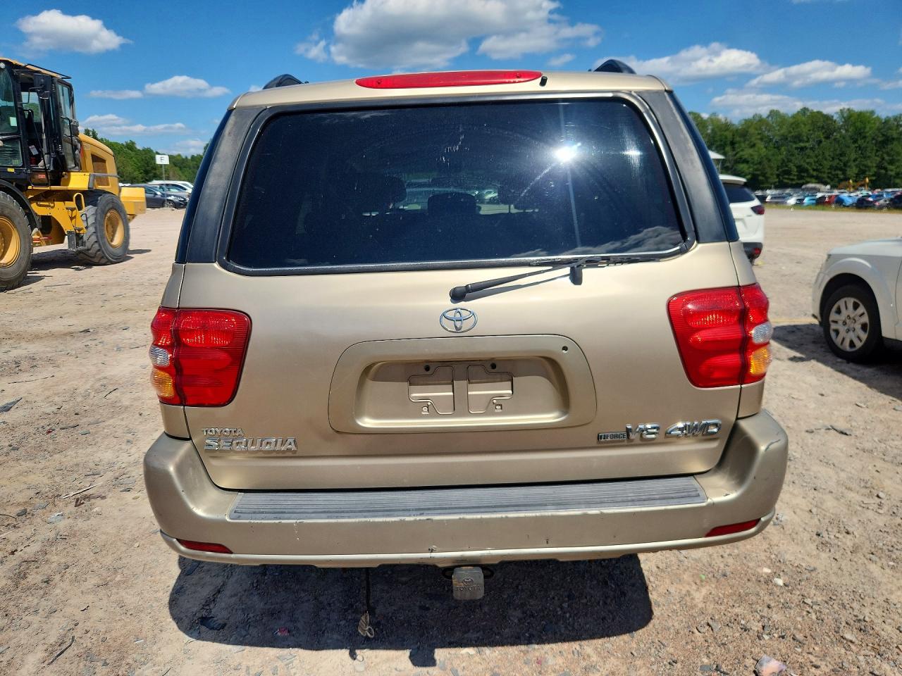 2001 Toyota Sequoia Sr5 Gold vin: 5TDBT44A81S025480